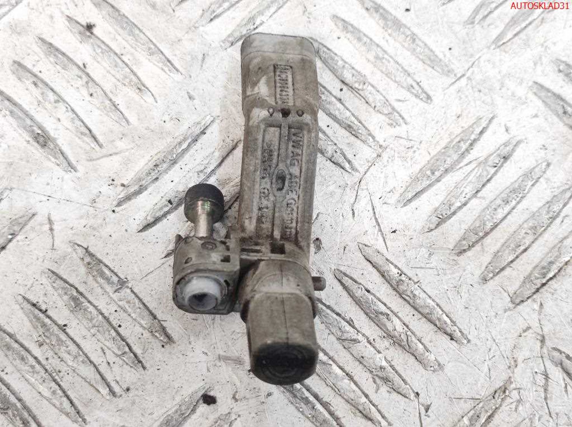 Датчик положения коленвала VW Polo 5 1,4 Бензин 04C906433A, 1000 рублей, Дубовое