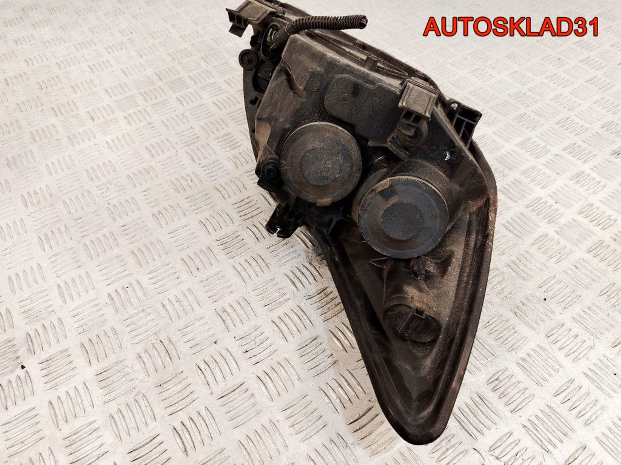 Фара левая Ford Focus 2 Рестайлинг 1EE35425701, 14000 рублей, Дубовое