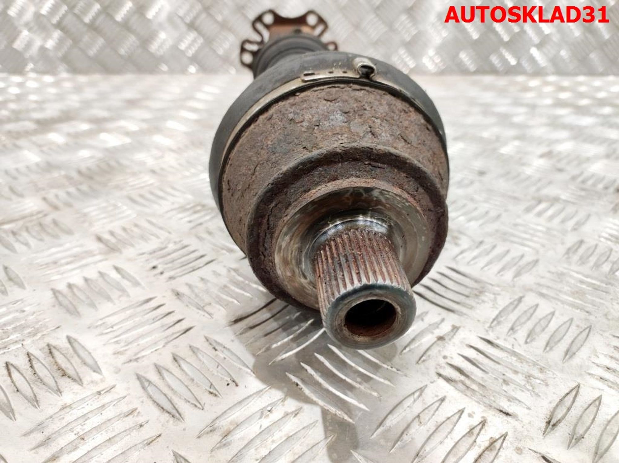 Полуось передняя правая Audi A8 D3 4,0 Дизель  Audi A8 D3 4E0407272Q, 5000 рублей, Дубовое