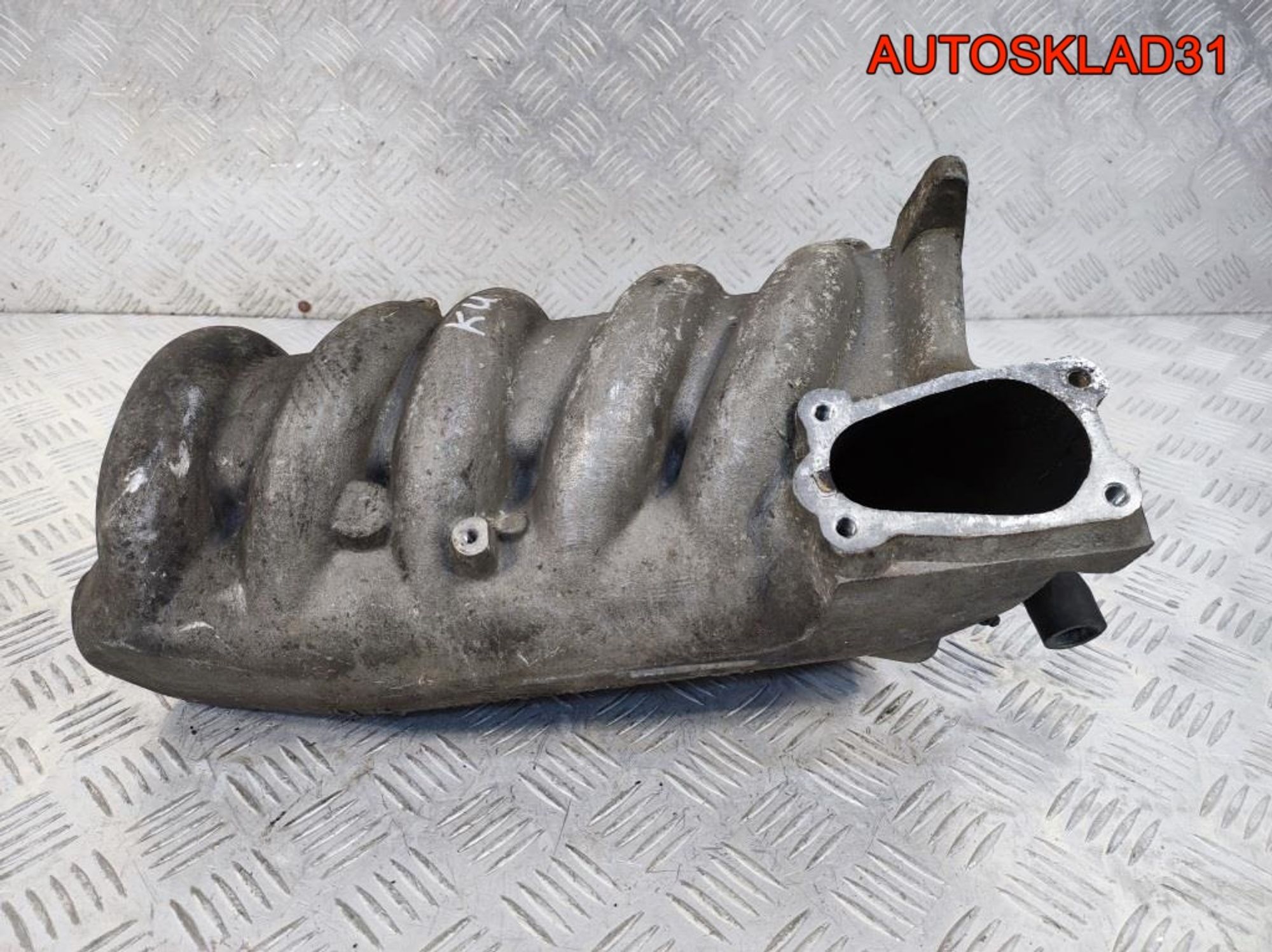 Коллектор впускной Audi 100 C3 2.2 KU 035133223A, 1700 рублей, Дубовое