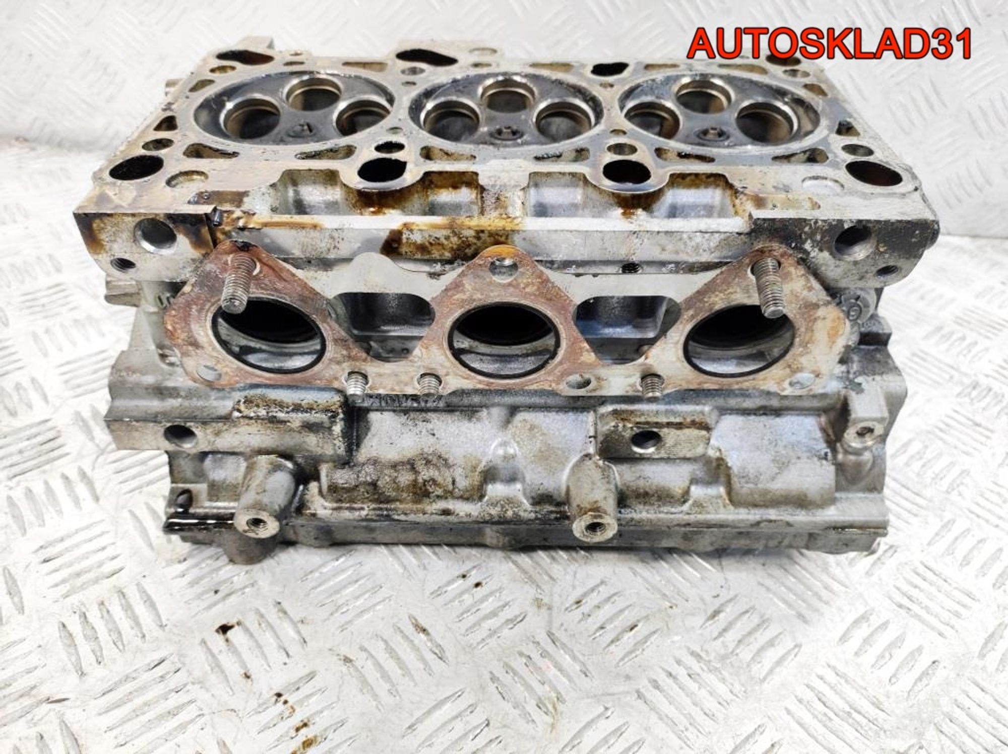 Головки блока левая Audi A4 B6 3,0 ASN 06C103373F, 7000 рублей, Дубовое