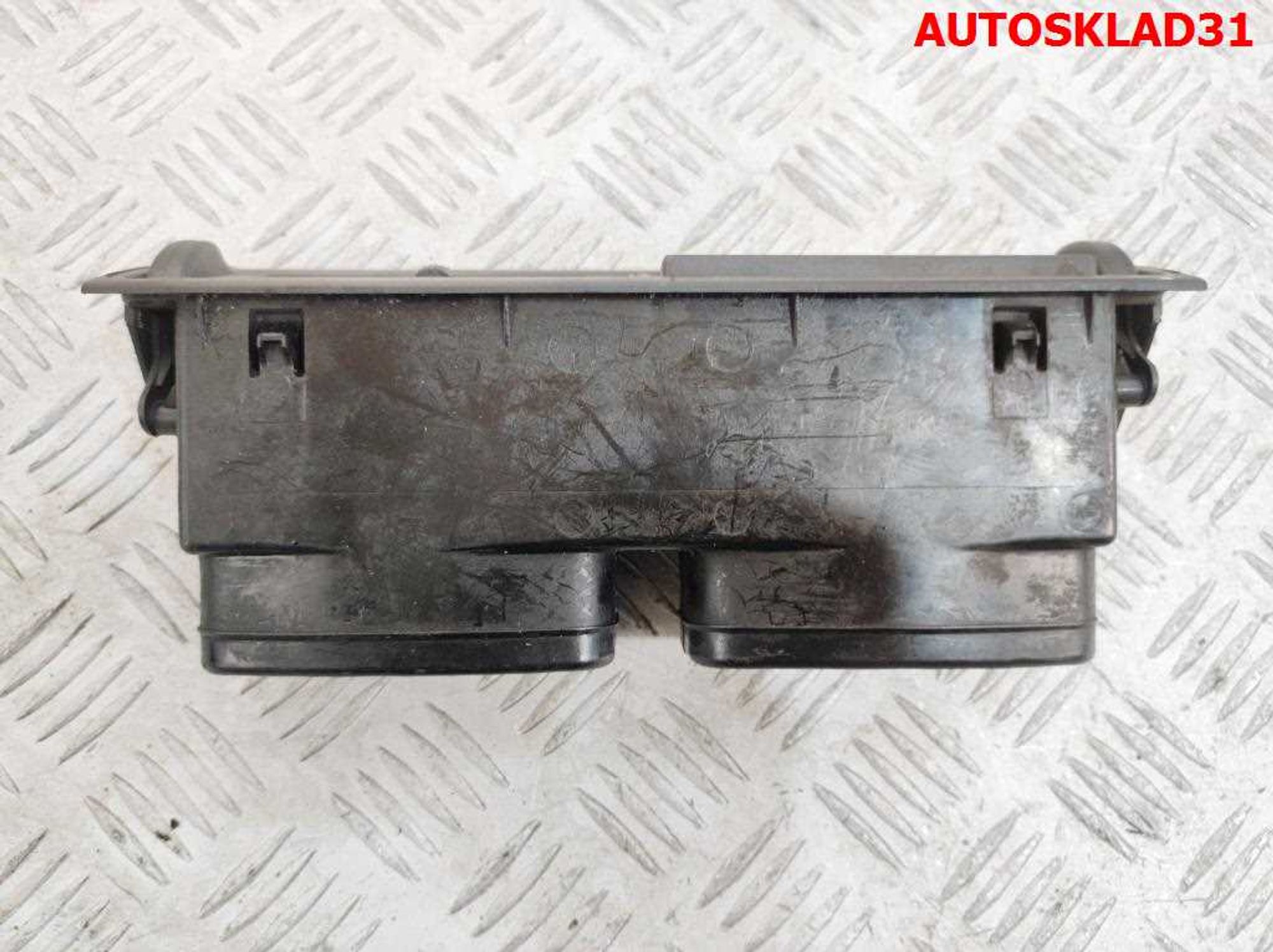 Дефлектор воздушный центральный VW Transporter T4 191819703, 1000 рублей, Дубовое