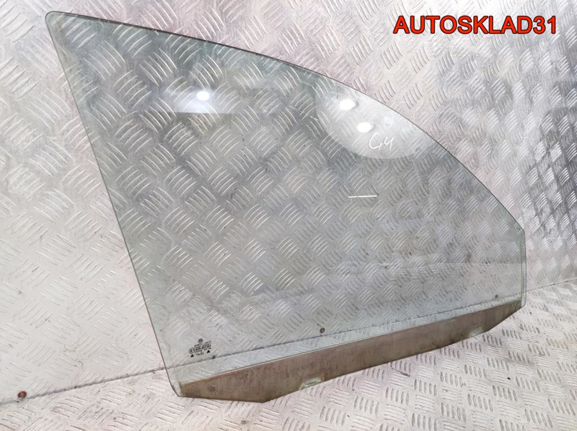 Стекло двери передней правой VW Golf 4 1J3845202G, 1300 рублей, Дубовое