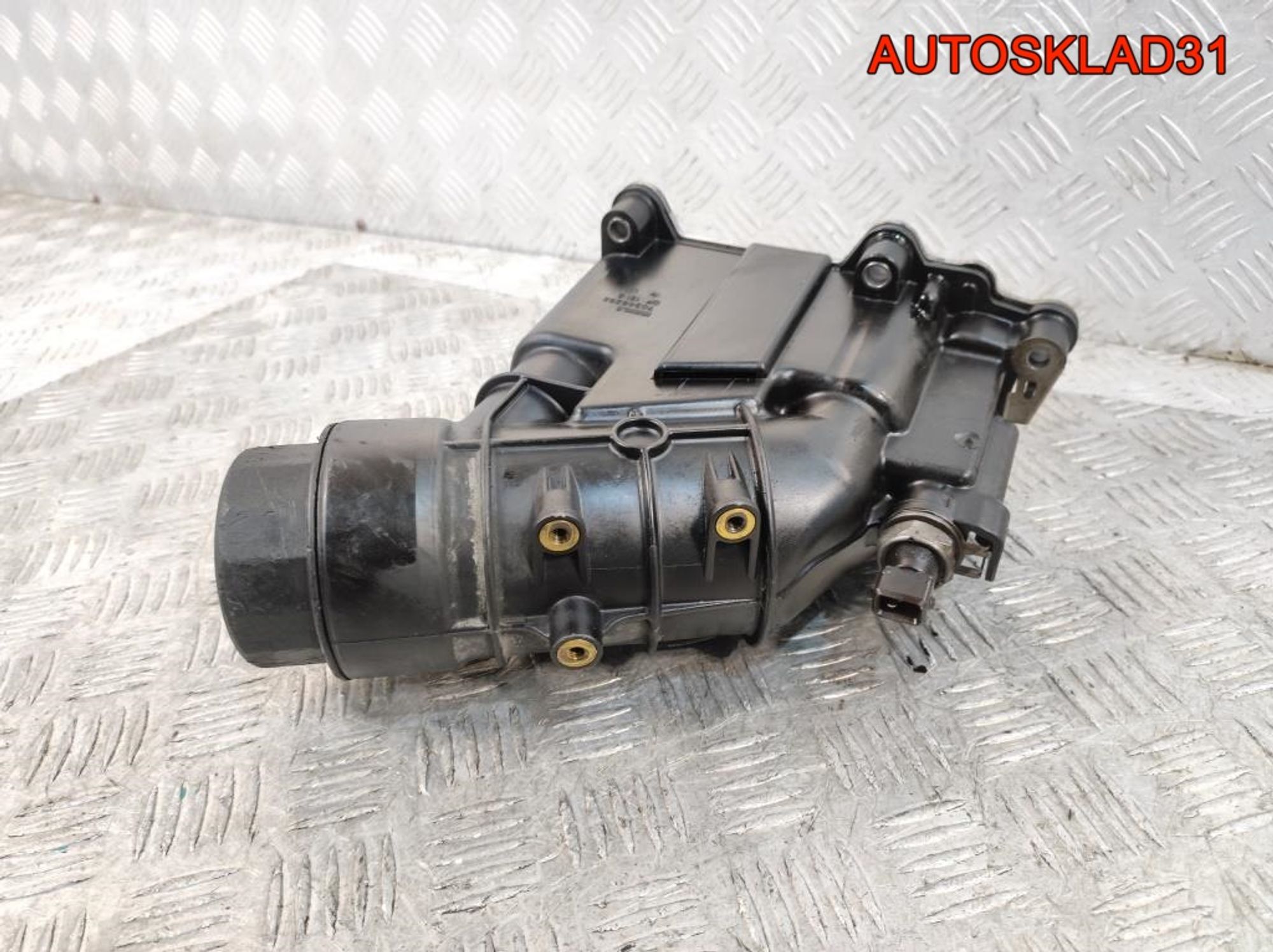 Корпус масляного фильтра BMW E90 2.0 N47D20A 11427807799, 1000 рублей, Дубовое