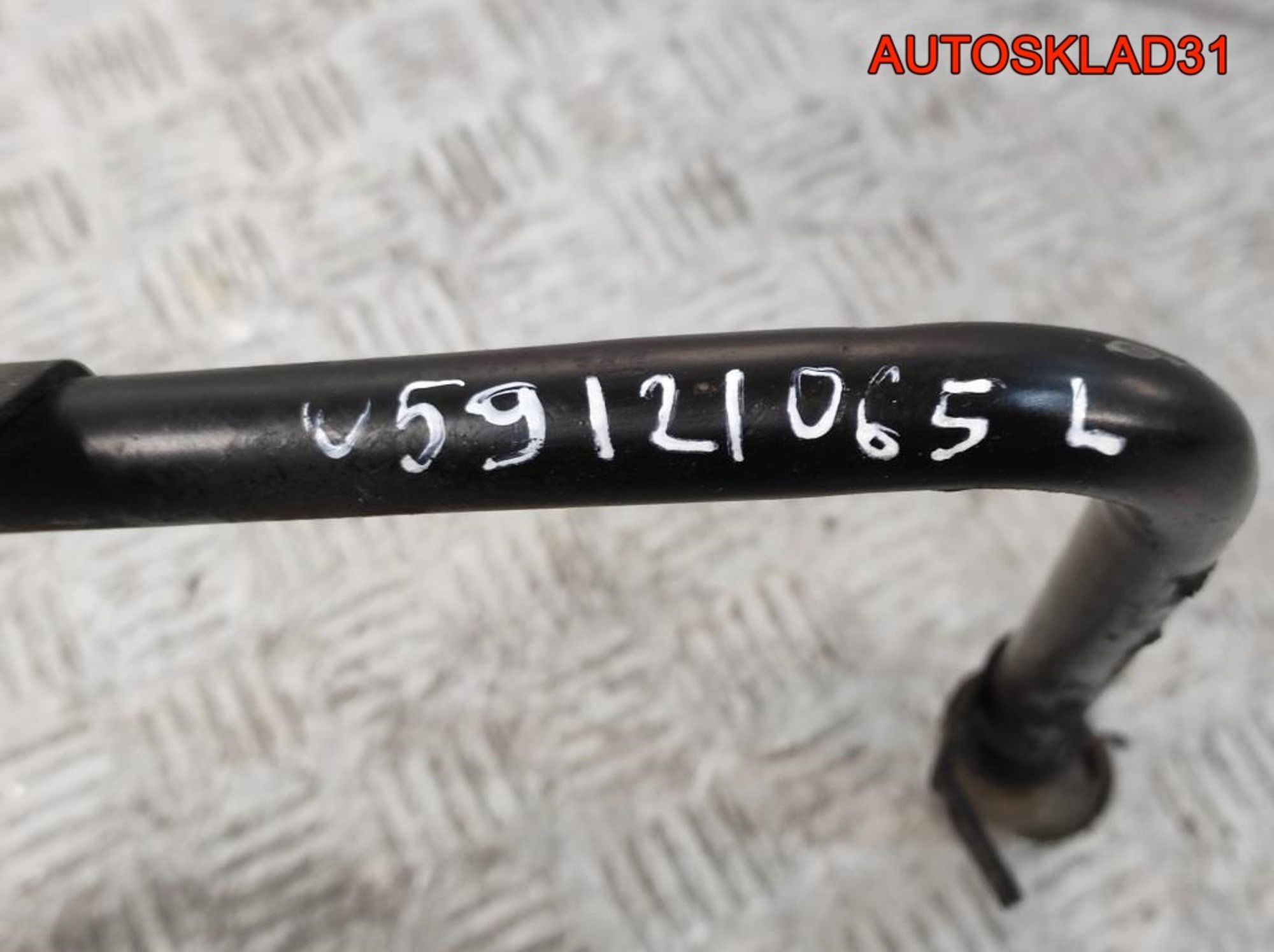 Трубка охлаждающей жидкости Audi A6 C5 059121065L, 600 рублей, Дубовое