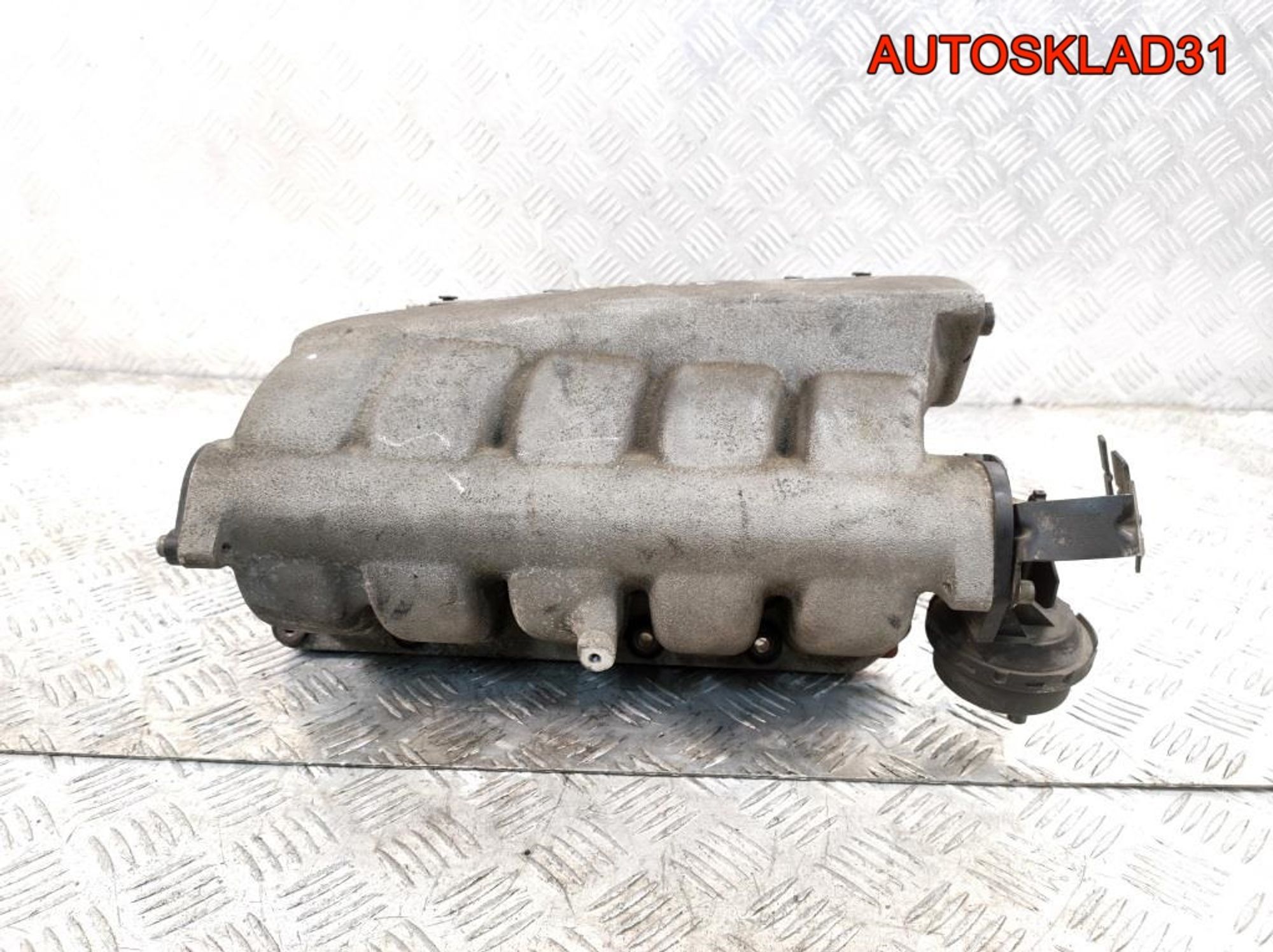 Коллектор впускной VW Passat B5+ 2,3 AZX 066133203B, 1000 рублей, Дубовое
