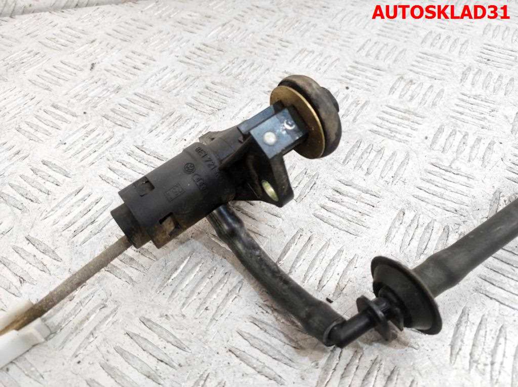 Цилиндр сцепления главный Audi A4 B6 8E1721401S, 1700 рублей, Дубовое