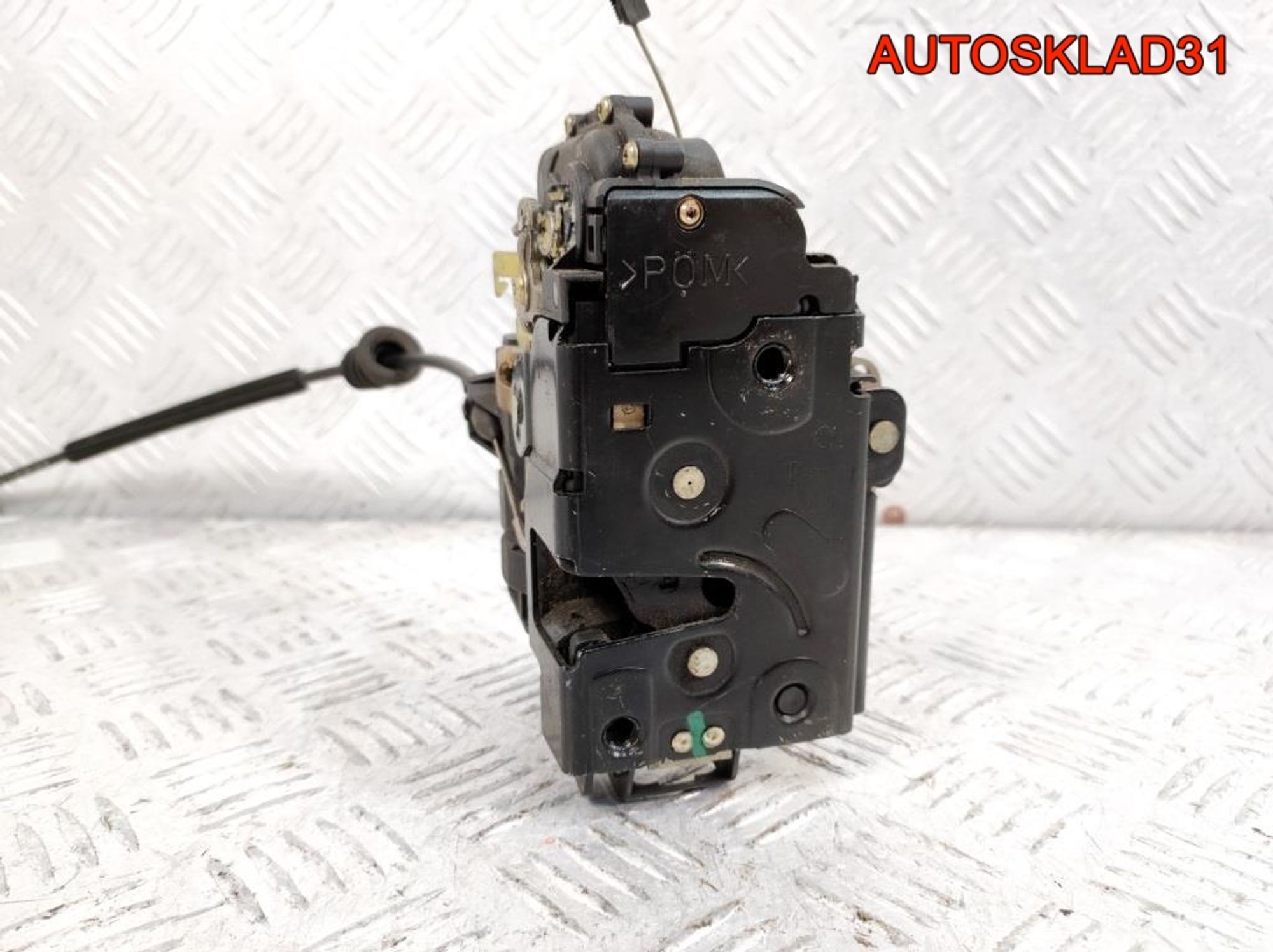 Замок двери передней правой VW Golf 5 3B1837016A, 3000 рублей, Дубовое