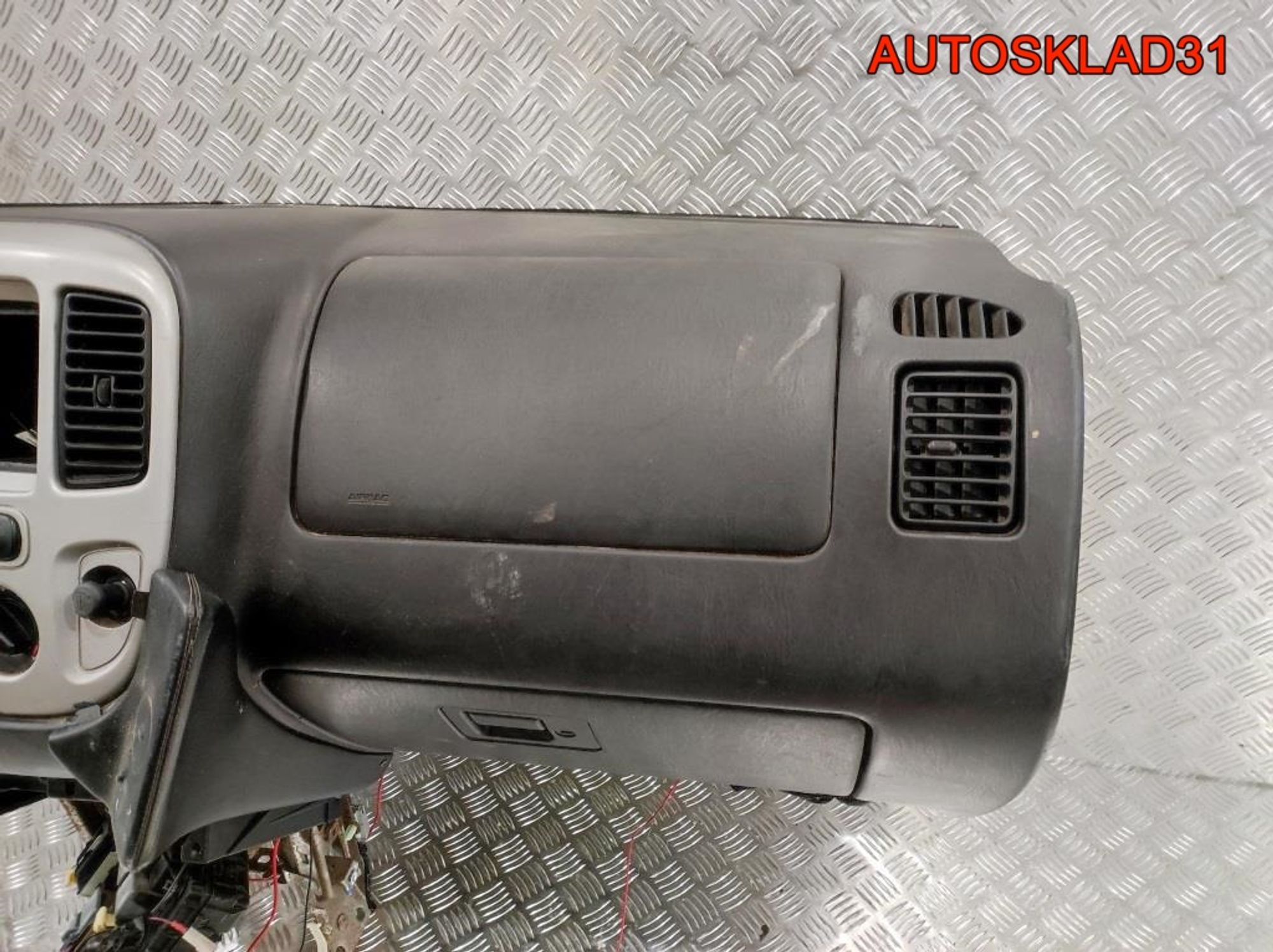 Торпедо Голое Ford Maverick 2 4804441, 13500 рублей, Дубовое