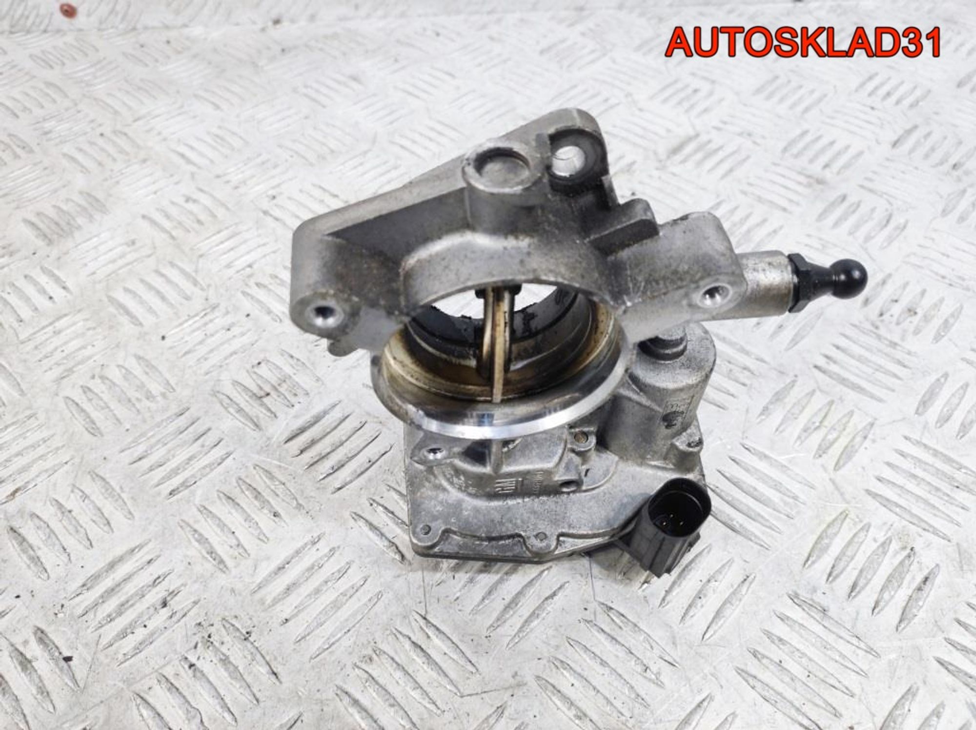 Заслонка дроссельная Opel Astra J A20DTH 55564164, 4100 рублей, Дубовое