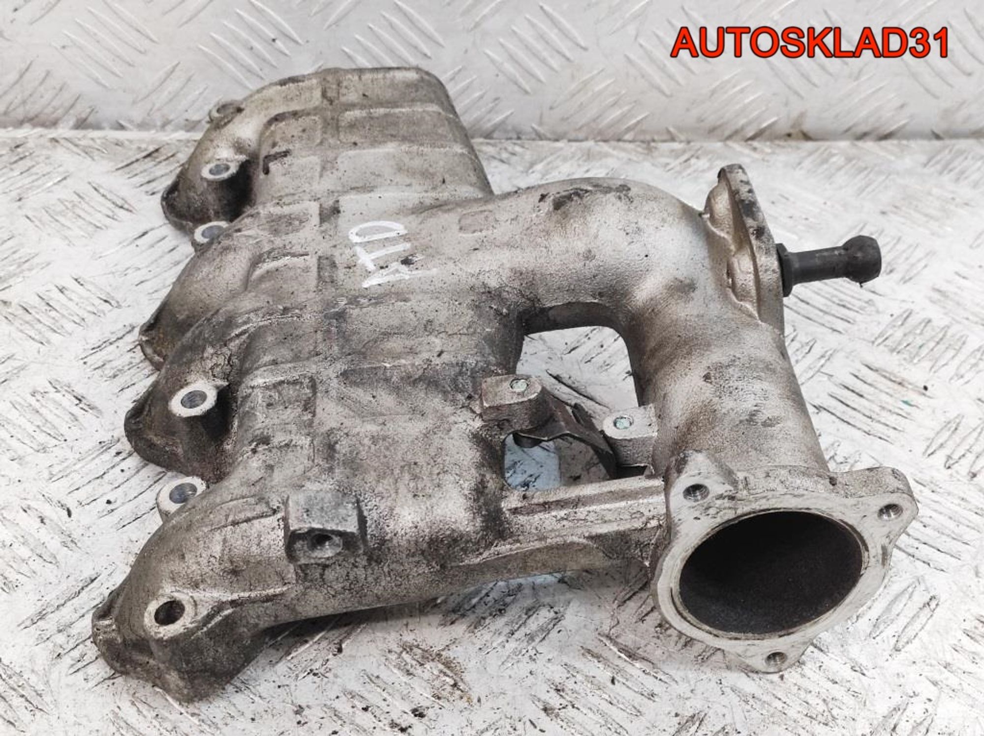 Коллектор впускной VW Golf 4 1,9 ATD Дизель 038129713J, 600 рублей, Дубовое