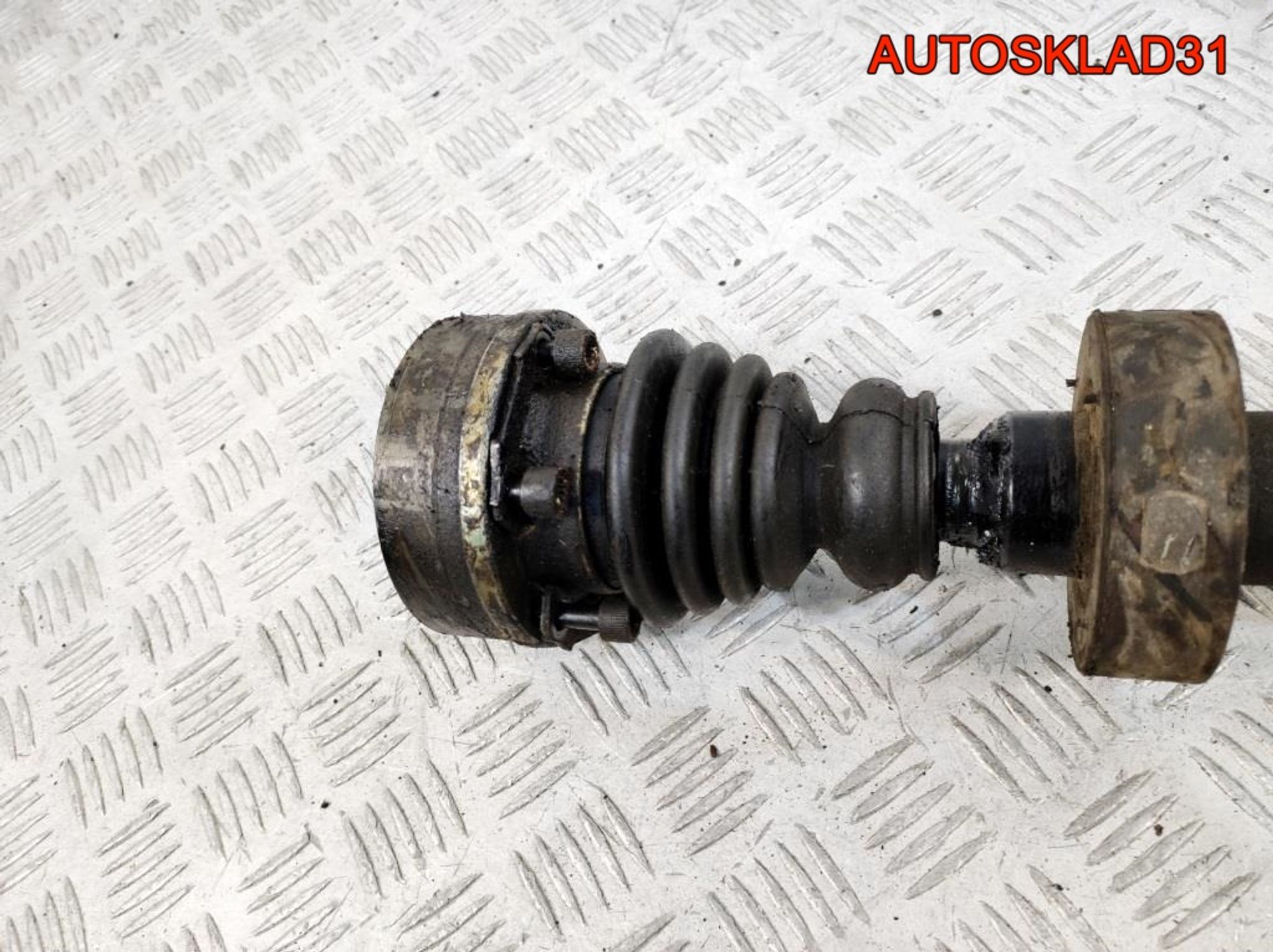 Полуось передняя правая VW Passat B3 1,8 Бензин, 2700 рублей, Дубовое