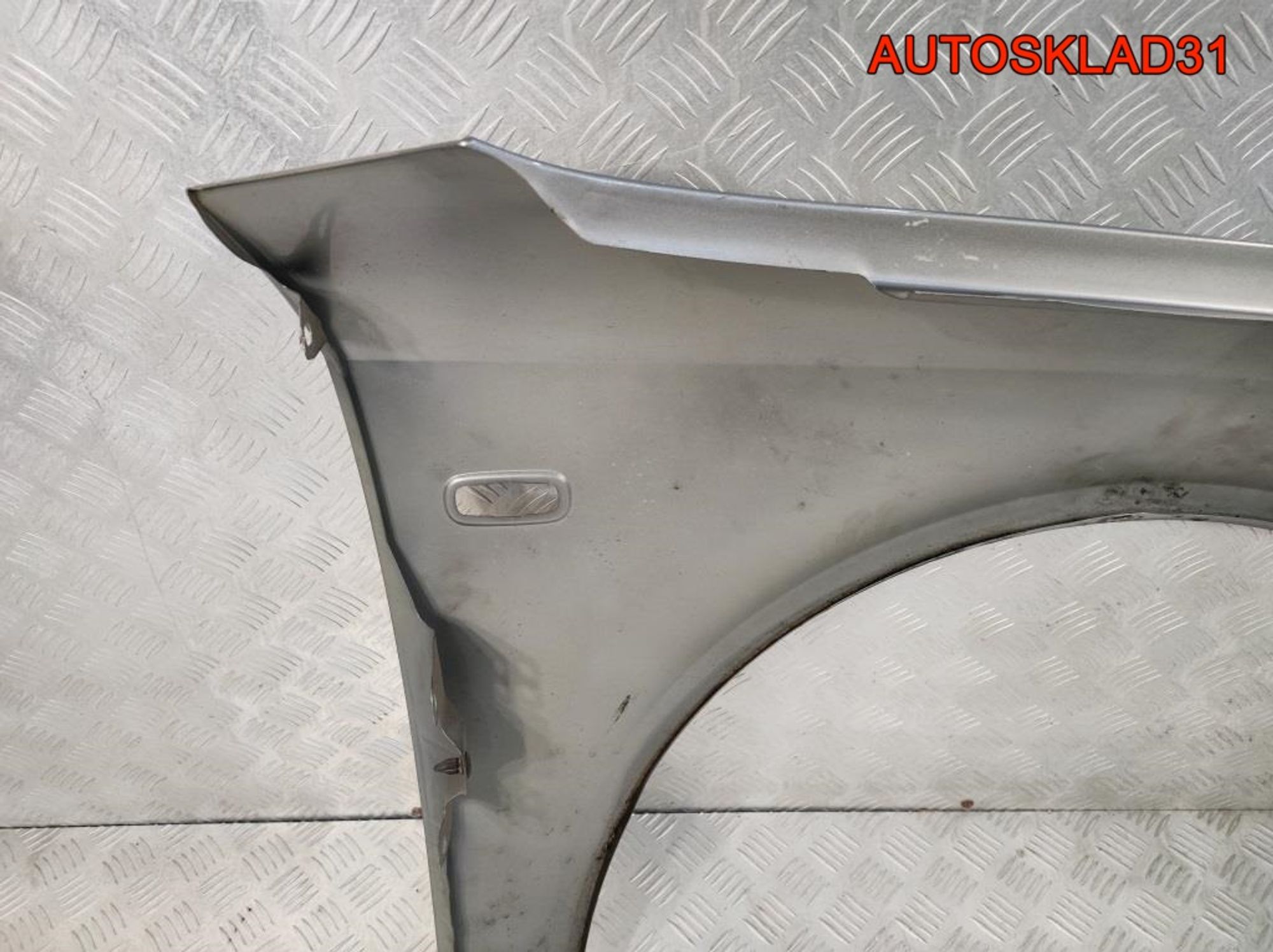 Крыло переднее левое Audi A4 B6 8E0821105B, 9800 рублей, Дубовое