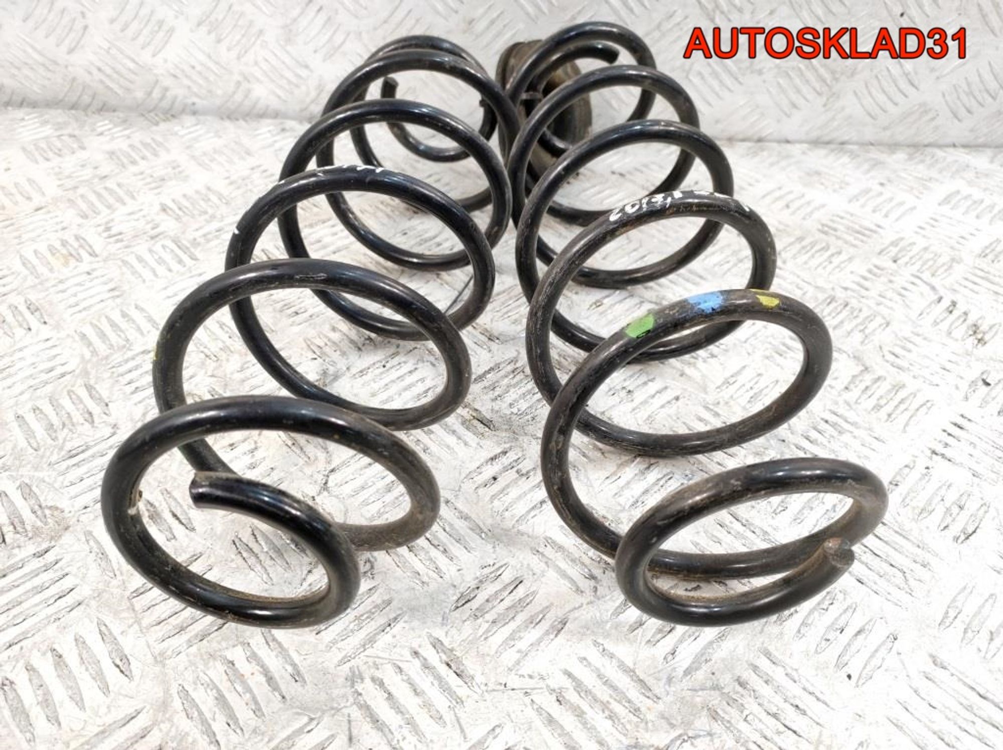 Пружина подвески задняя Комплект Peugeot 208 1,2 Бензин 9673405780, 3000 рублей, Дубовое