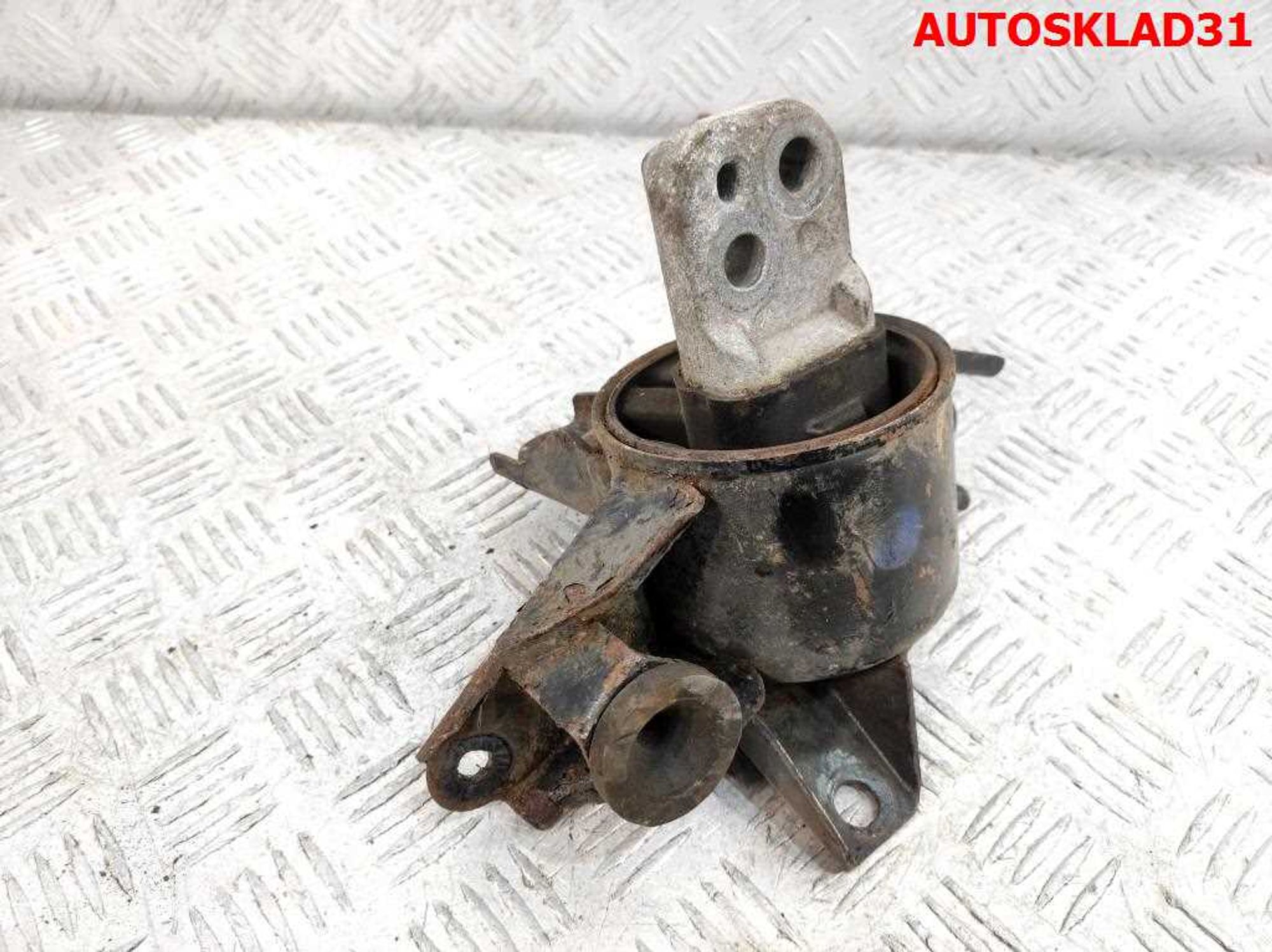 Опора МКПП левая Hyundai i30 218301M000, 2000 рублей, Дубовое