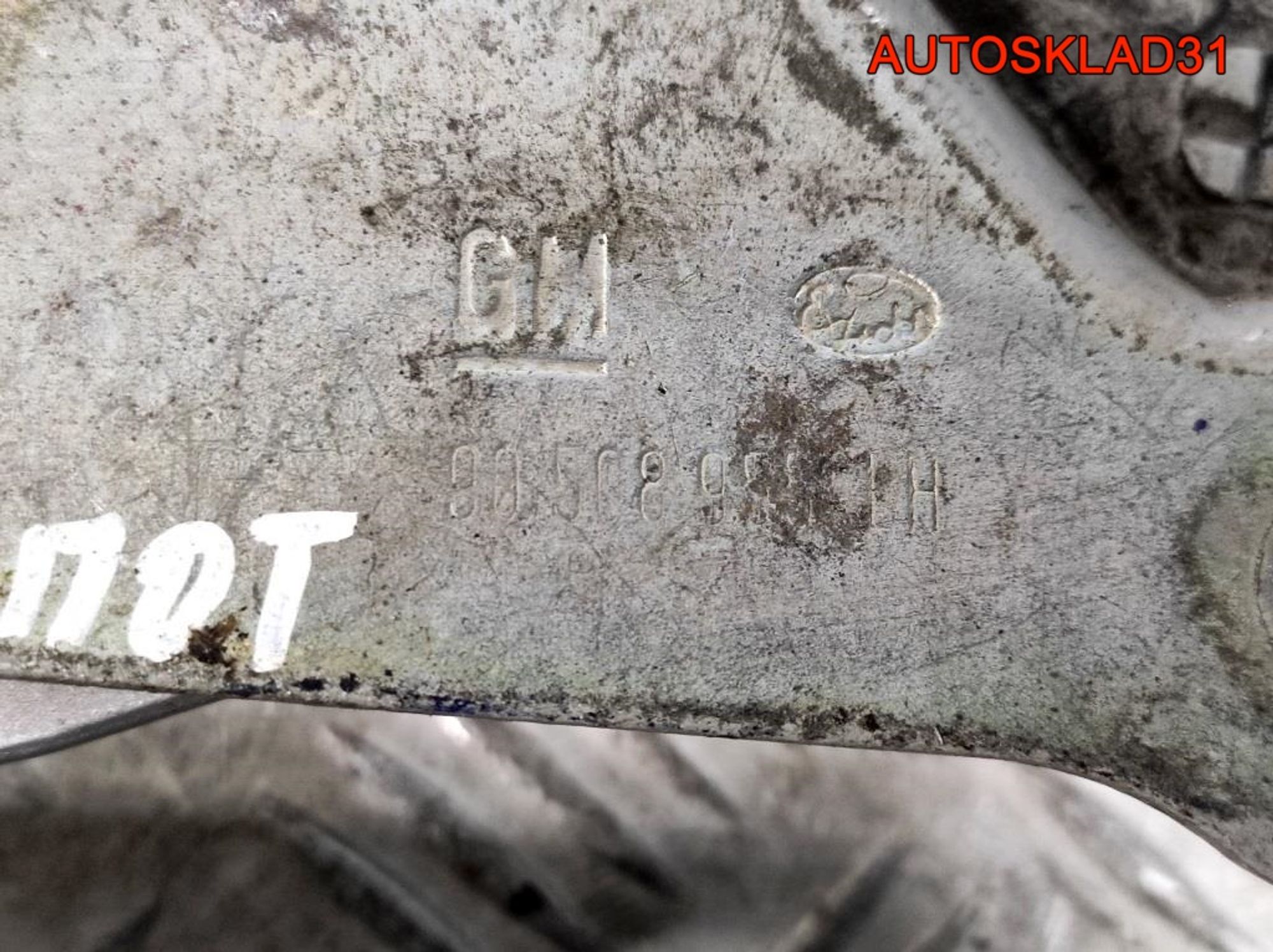 Петля капота левая Opel Vectra B 90508955, 900 рублей, Дубовое