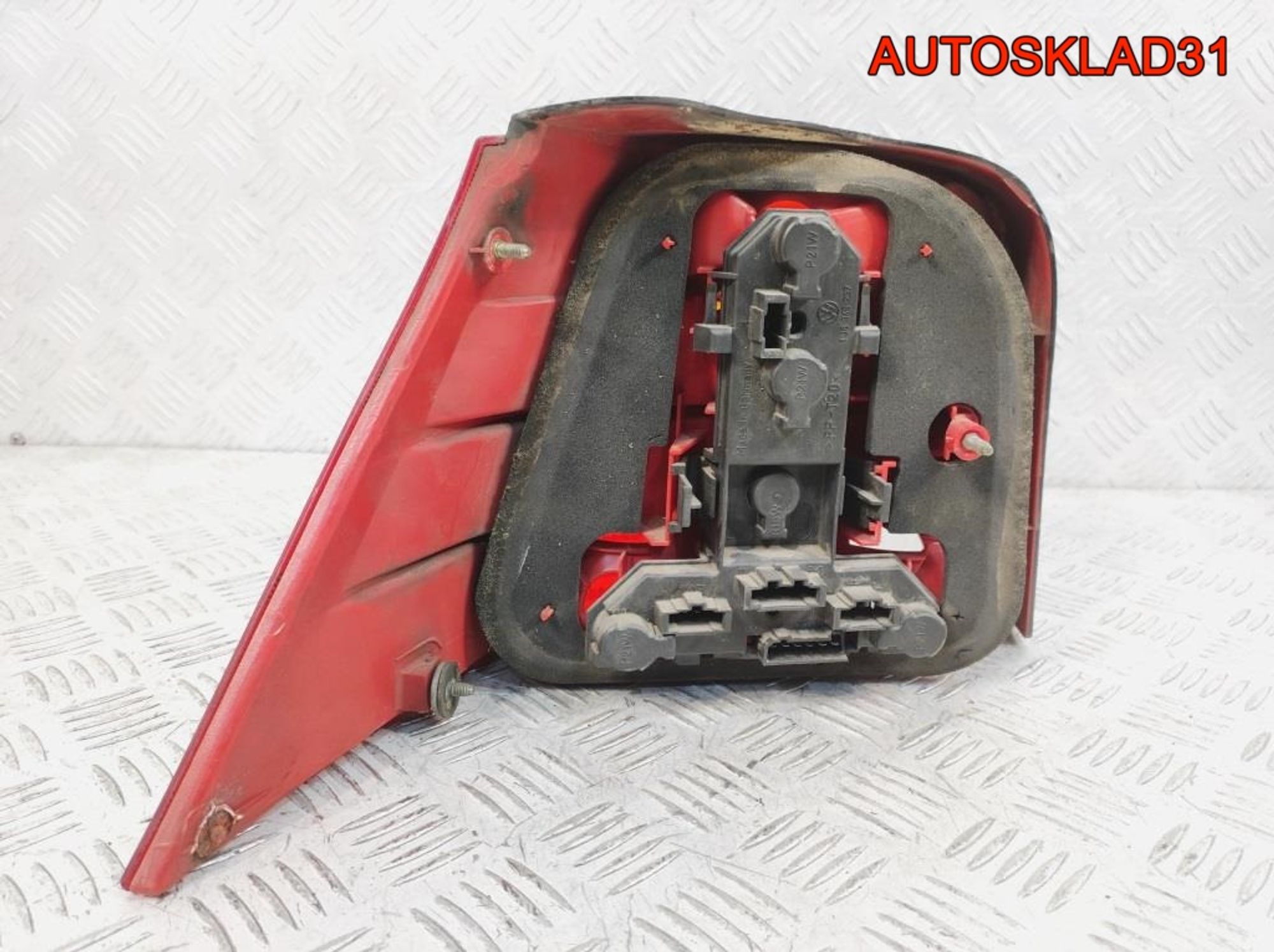 https://ycs.partsauto.market/partsauto-images/thmbs/userImages/edda01b21c13eaa6671738306aa09410/part/145ec3a0-48e0-45fc-b521-66f56396eec8_1781609238288.jpg