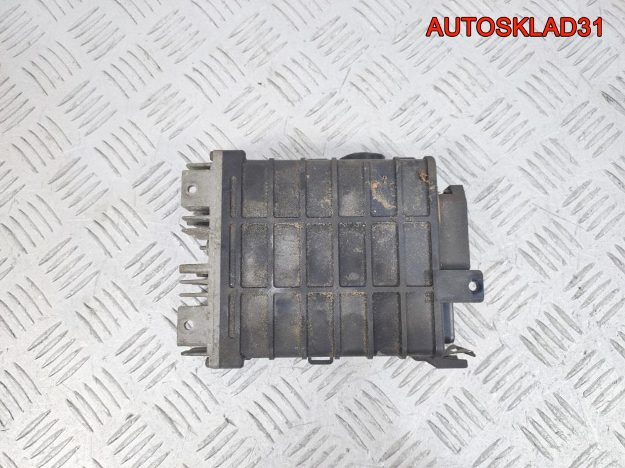 Блок эбу Volkswagen Passat B3 443907403 Бензин, 1000 рублей, Дубовое