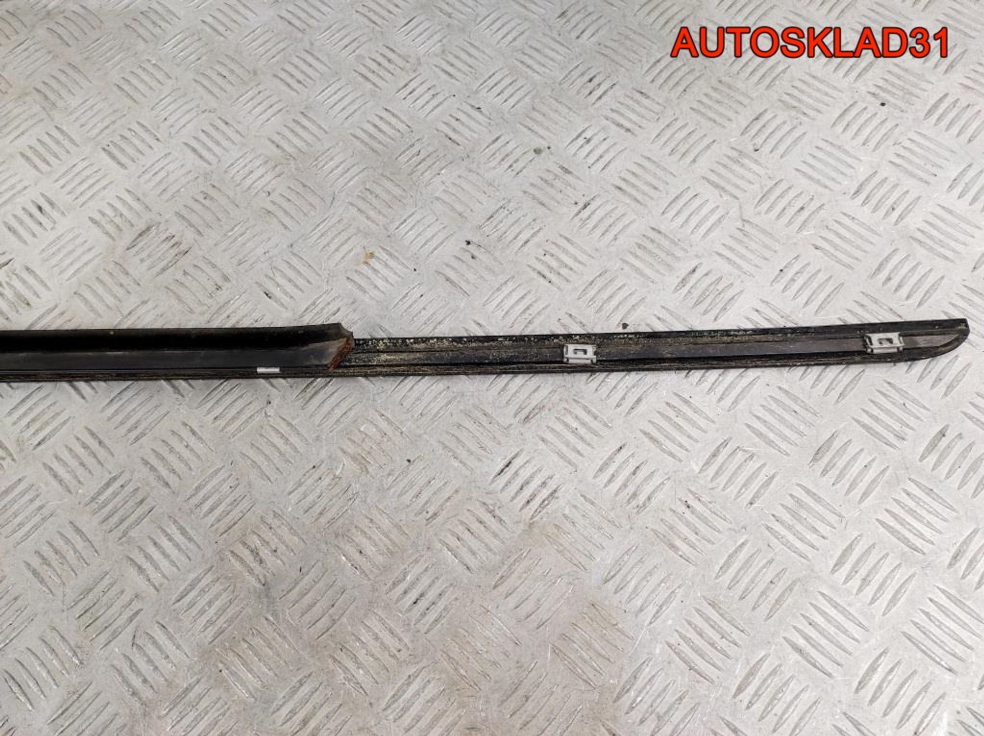 Накладка стекла заднего правого Mercedes W211, 900 рублей, Дубовое