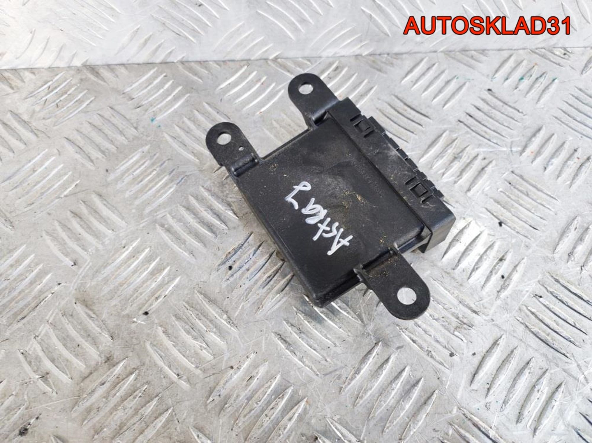 Блок управления парктроником Opel Astra J 13354532, 2300 рублей, Дубовое