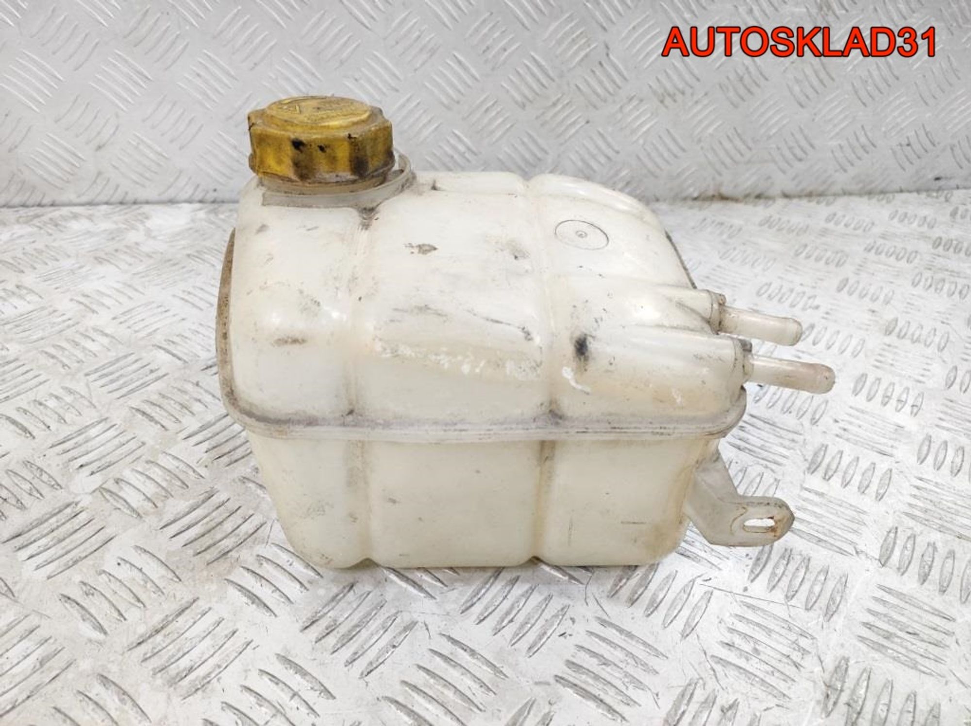 Бачок расширительный Ford Focus 1 98AB8K218BH, 1000 рублей, Дубовое