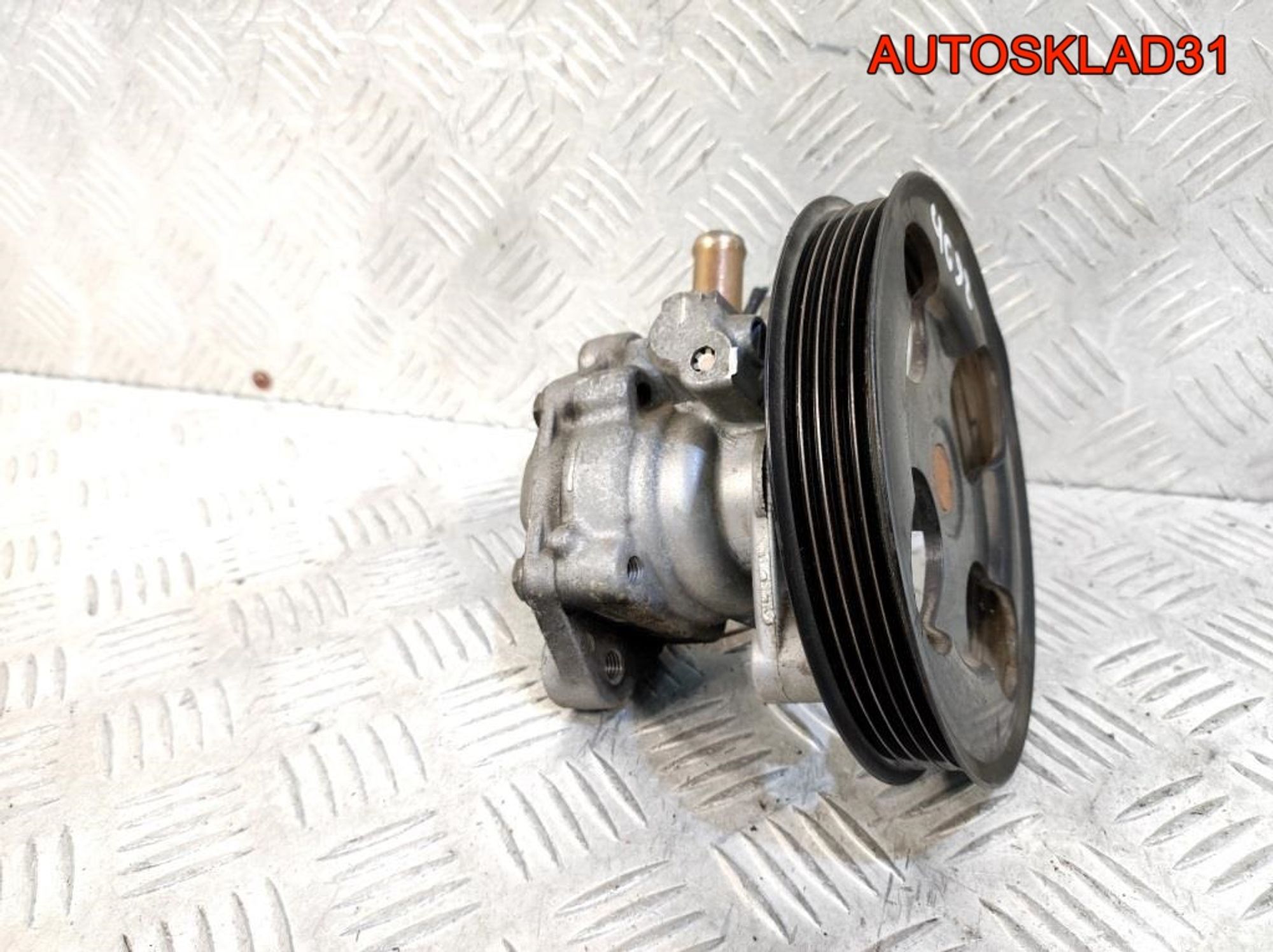 Насос ГУР Mitsubishi Carisma DA 1,6 4G92 MR916044, 3300 рублей, Дубовое