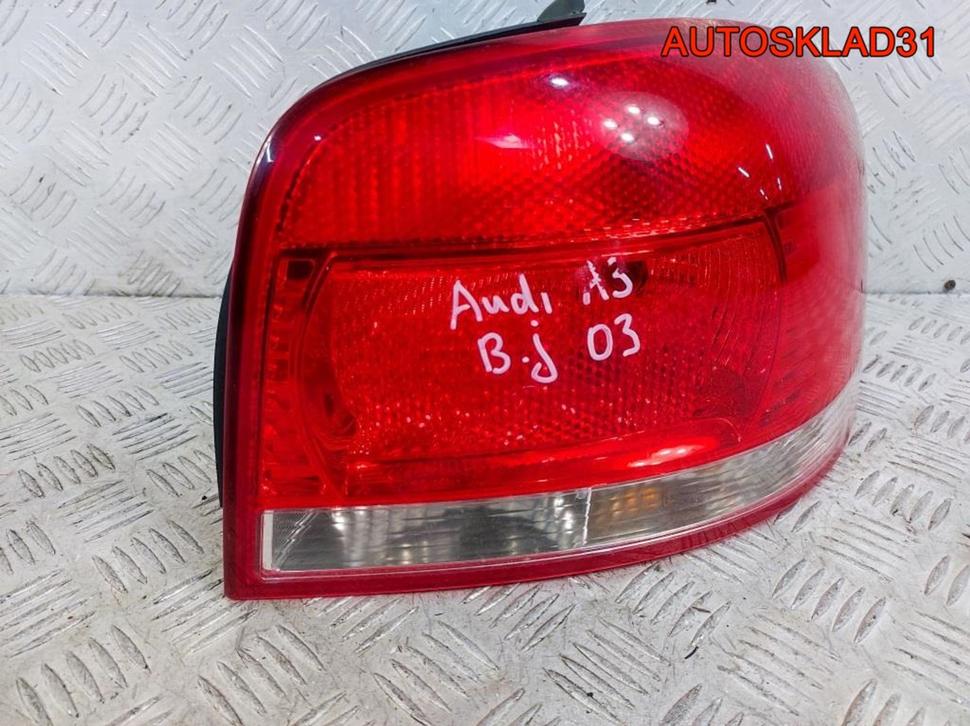 Фонарь задний правый Audi A3 8P 8P0945096, 2700 рублей, Дубовое