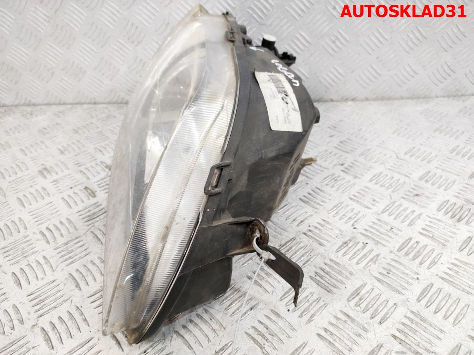 Фара правая Renault Logan 8200211006, 4500 рублей, Дубовое