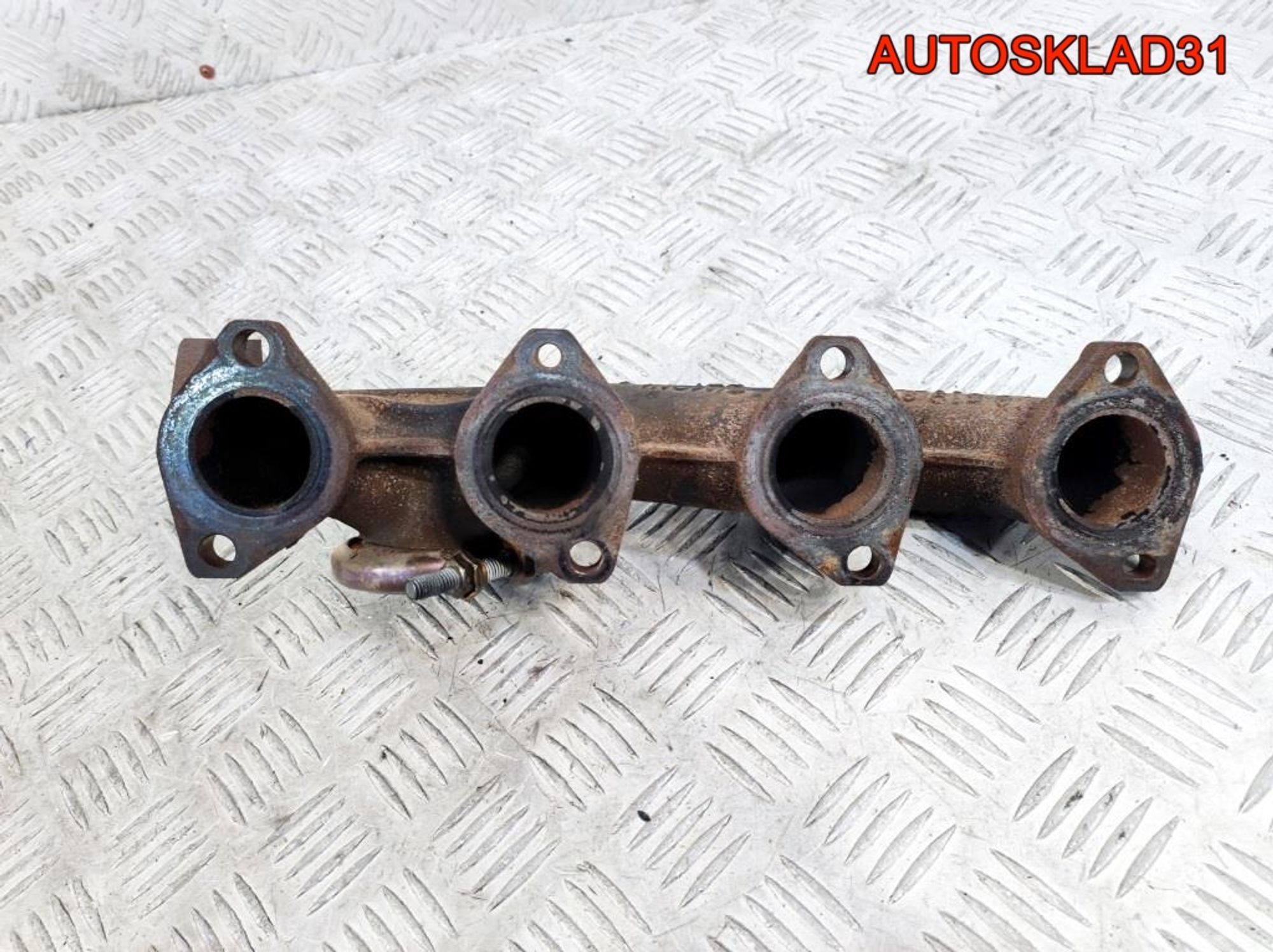 Коллектор выпускной BMW F30 B47D20A 11628519888, 1400 рублей, Дубовое