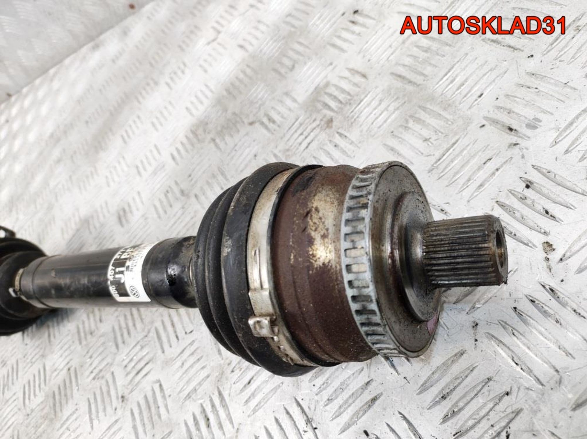 Полуось передняя левая АКПП VW Passat B5 8D0407271BE, 4100 рублей, Дубовое