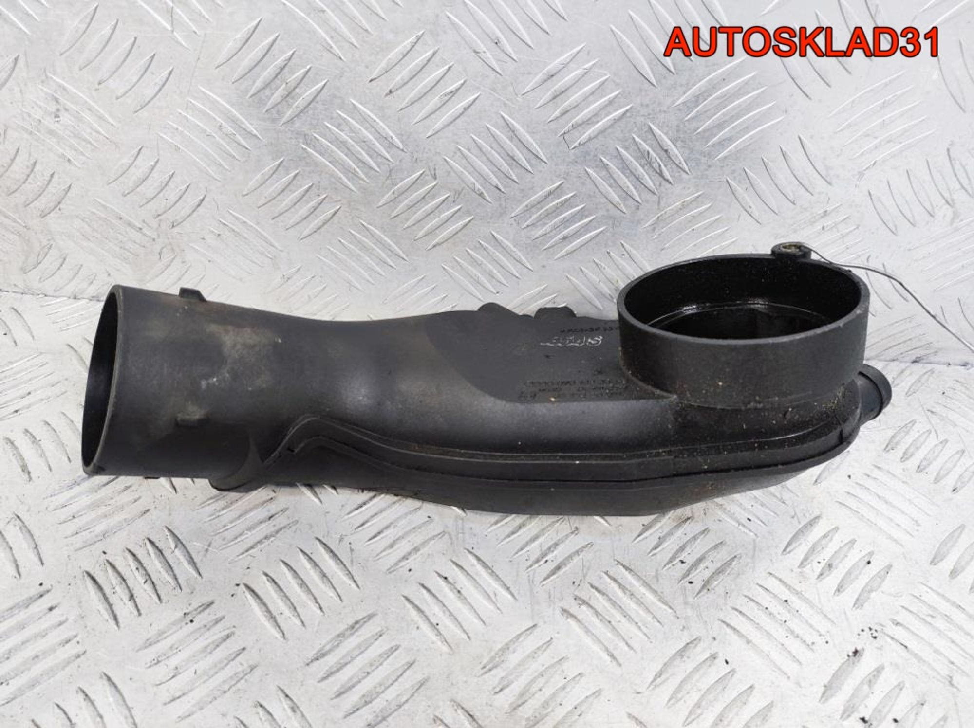 Воздуховод VW Passat B5 2,8 078133356S Бензин, 900 рублей, Дубовое