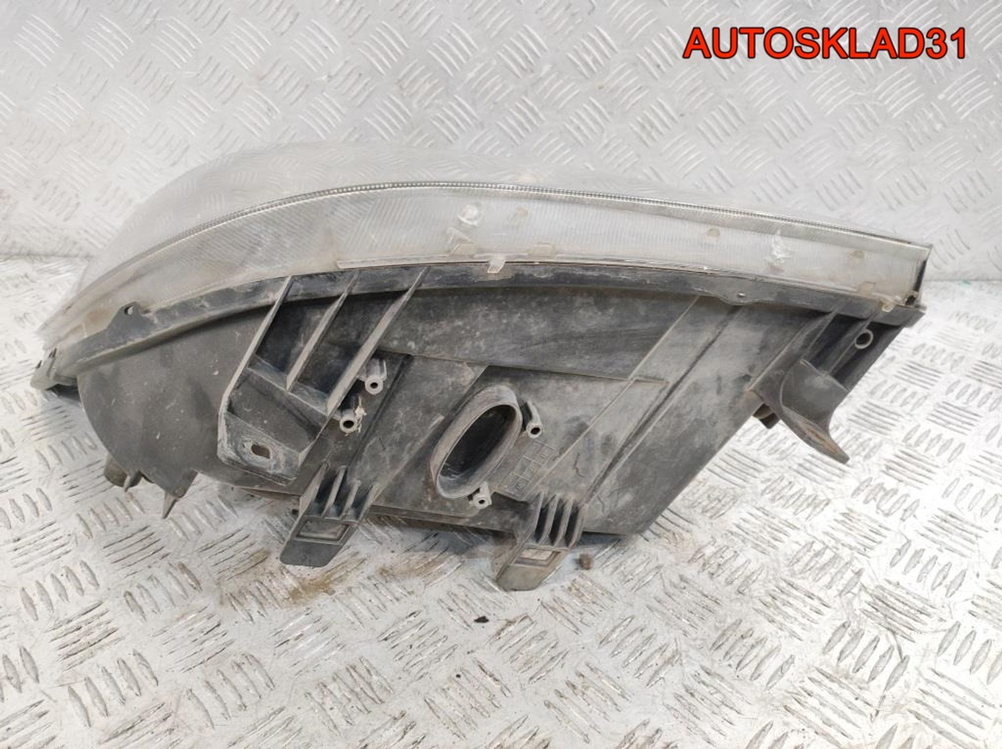 Фара правая Mercedes Benz Sprinter 906 A9068200261, 1800 рублей, Дубовое