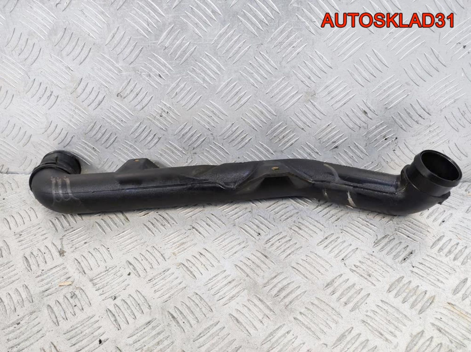 Патрубок интеркулера Volkswagen Golf 3 1H0145840R, 900 рублей, Дубовое