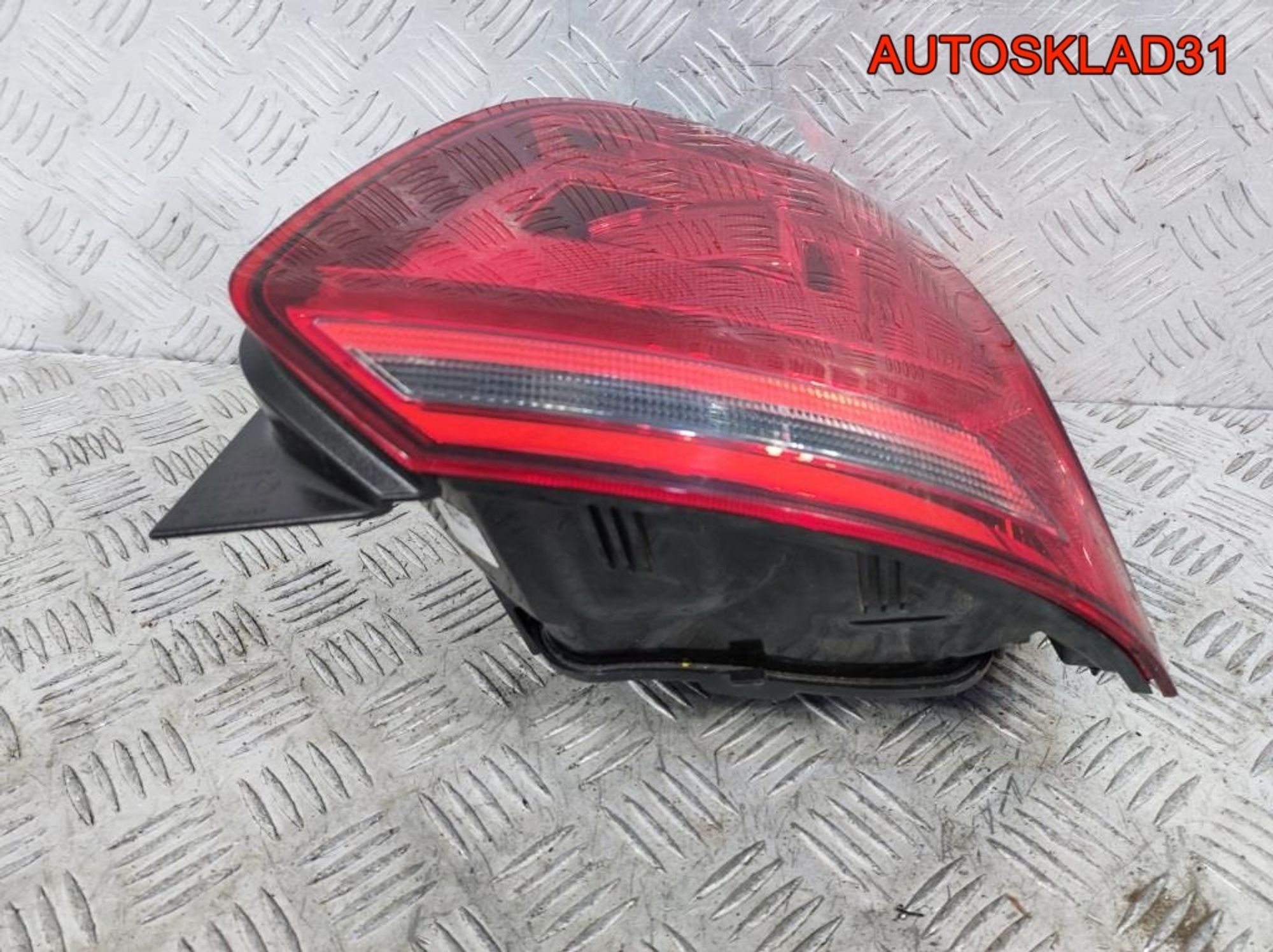 Фонарь задний правый VW Polo HB 6C0945096K Хетчбэк, 6500 рублей, Дубовое