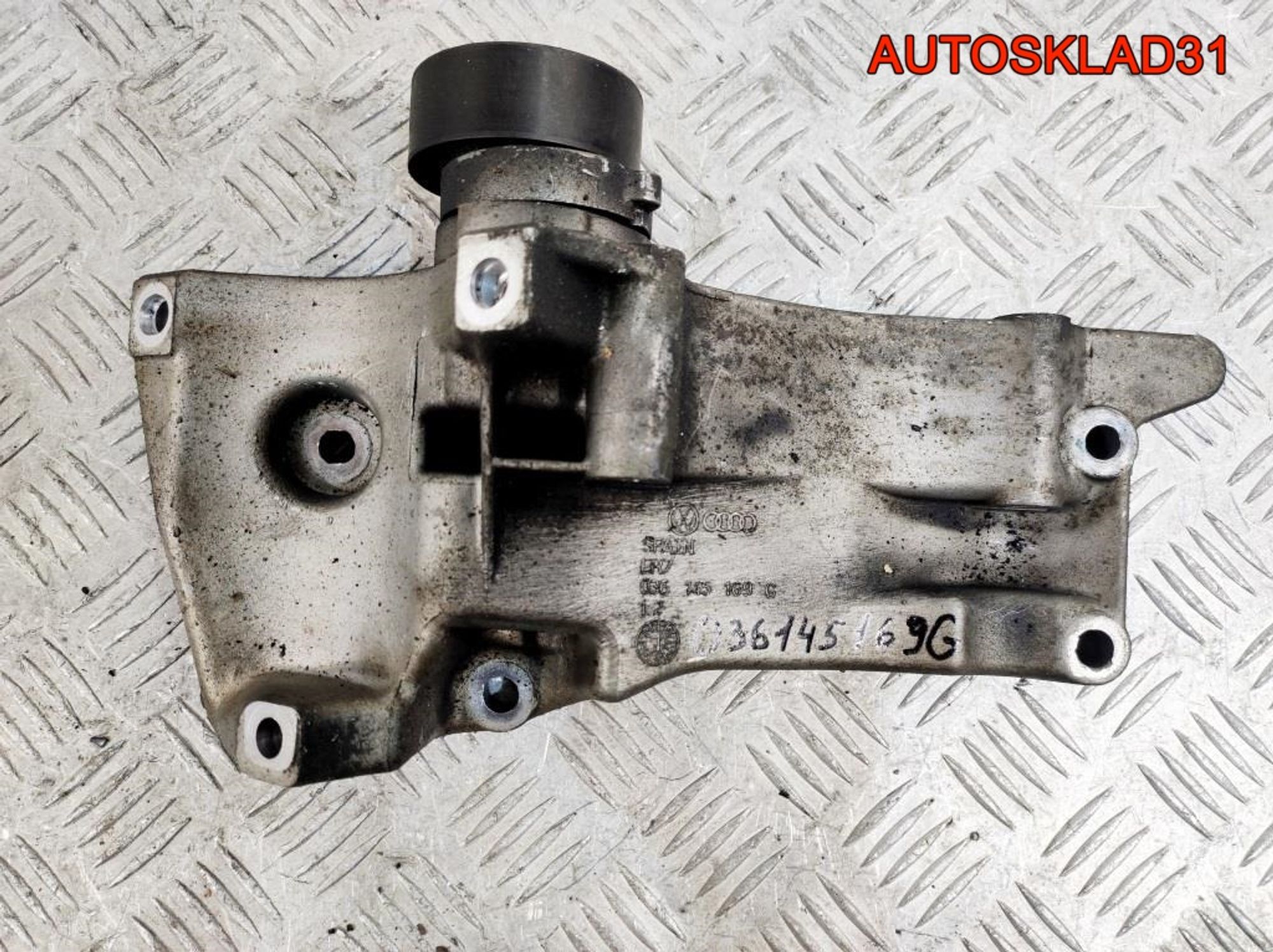 Кронштейн генератора VW Polo 4 1,4 AUA 036145169G, 1100 рублей, Дубовое