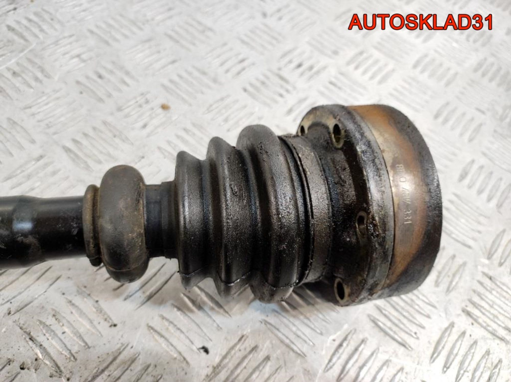 Полуось передняя левая Audi A4 B6 8E0407271AE МКПП, 4100 рублей, Дубовое