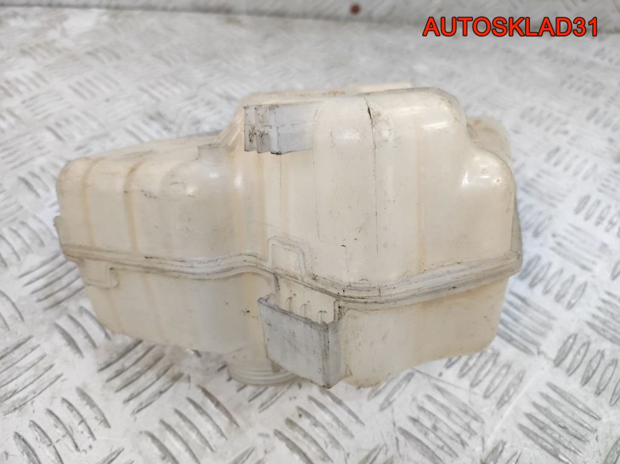 Бачок расширительный Ford Fiesta 6 8V218K218B, 1000 рублей, Дубовое