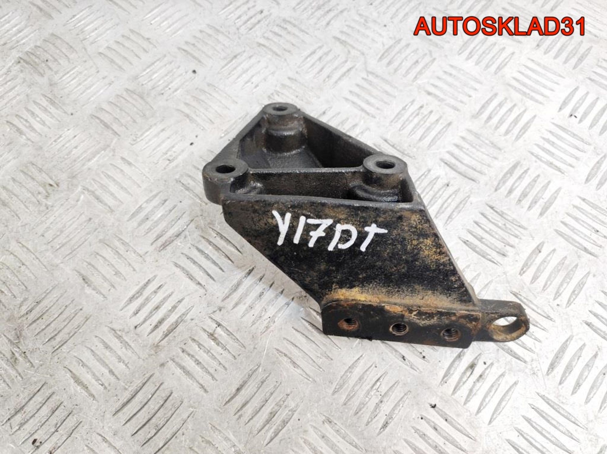 Опора двигателя Opel Astra G 1.7 Y17DT 
9156885, 900 рублей, Дубовое