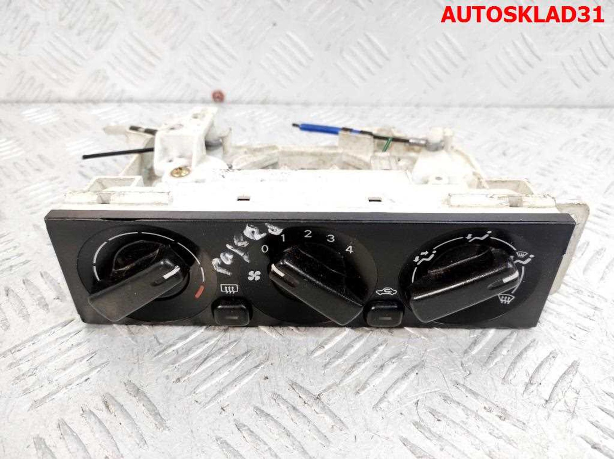 Блок управления отопителем Mitsubishi Pajero 3 MR460015, 18000 рублей, Дубовое