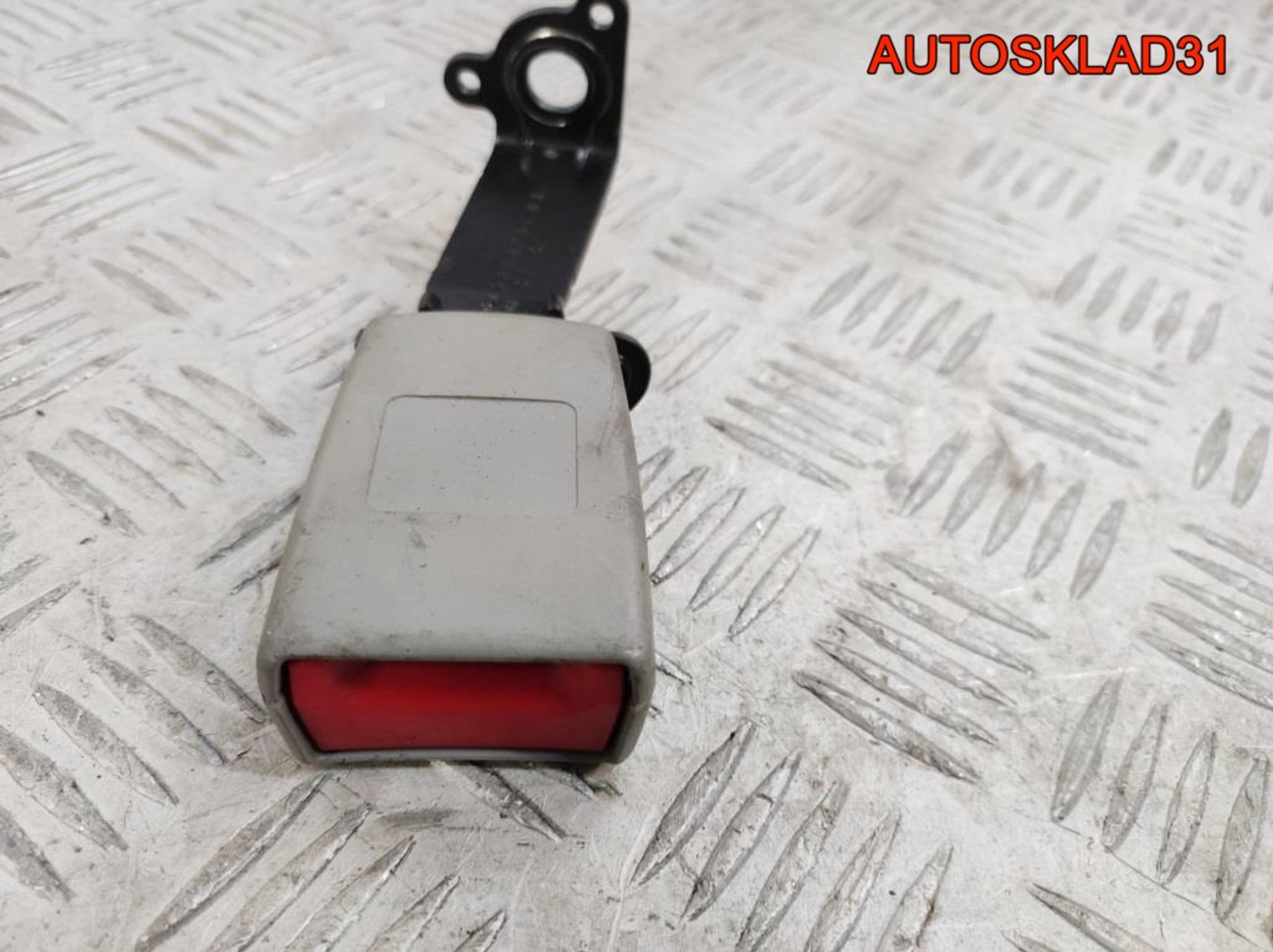 Ответная часть ремня безопасности Audi A8 D3 4E0857740A, 500 рублей, Дубовое