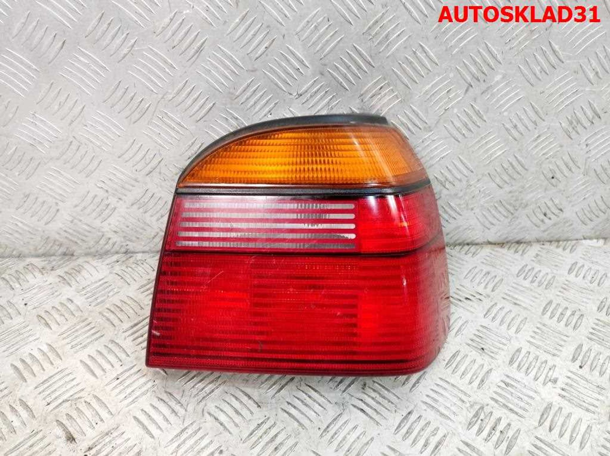 Фонарь задний правый VW Golf 3 1H6945112E, 2500 рублей, Дубовое