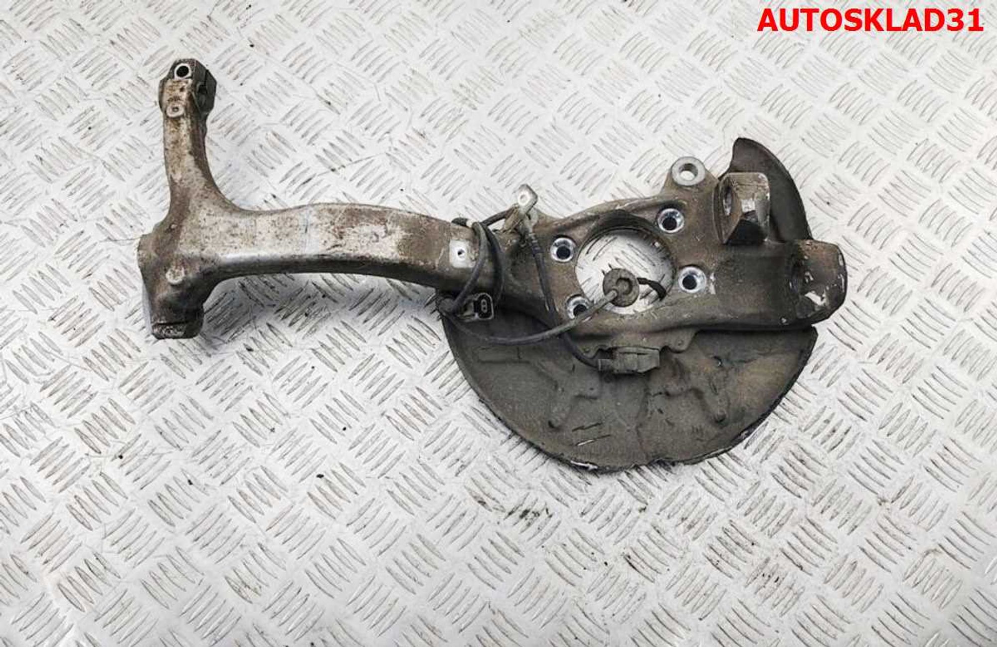 Кулак поворотный передний правый Audi A4 B6 8E0407242E, 12000 рублей, Дубовое