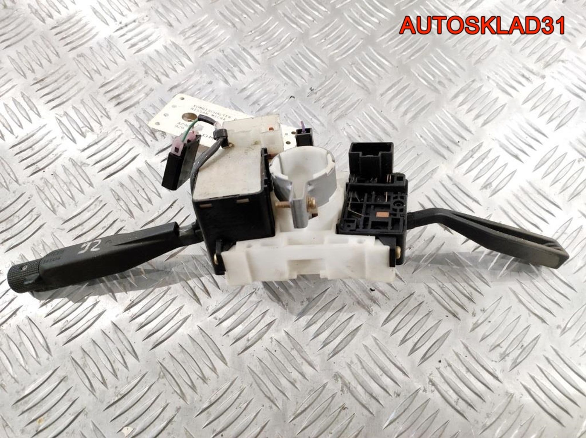 Переключатель подрулевой Nissan Micra K10, 1500 рублей, Дубовое