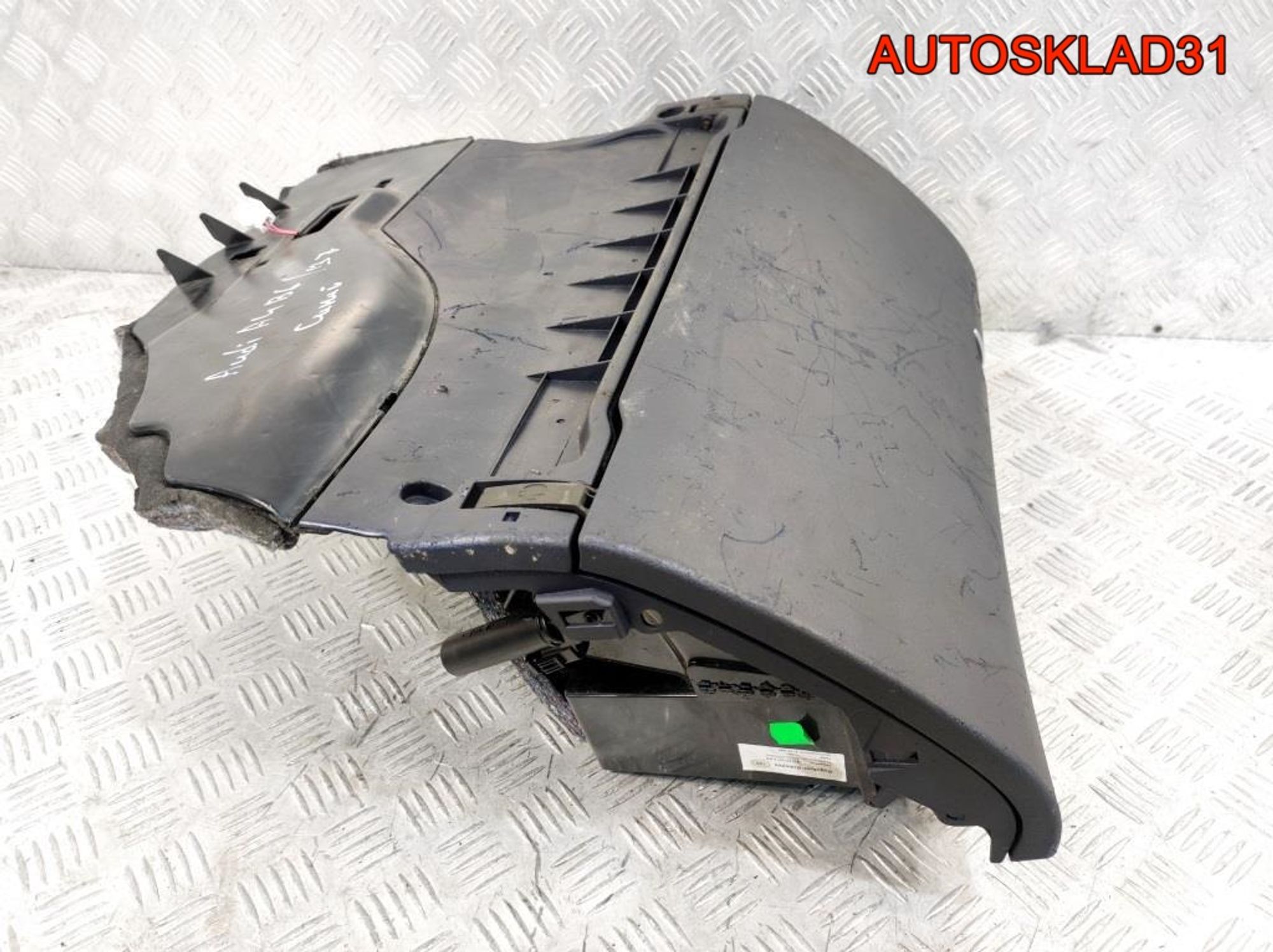 Бардачок Audi A4 B6 8E1857035, 10000 рублей, Дубовое