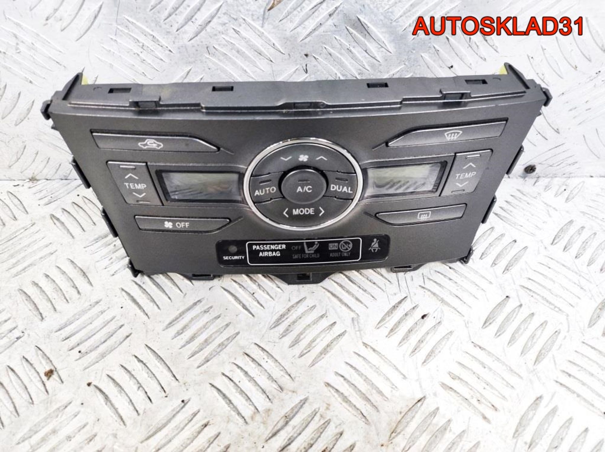 Блок управления климата Toyota Auris 5590012A30, 2500 рублей, Дубовое