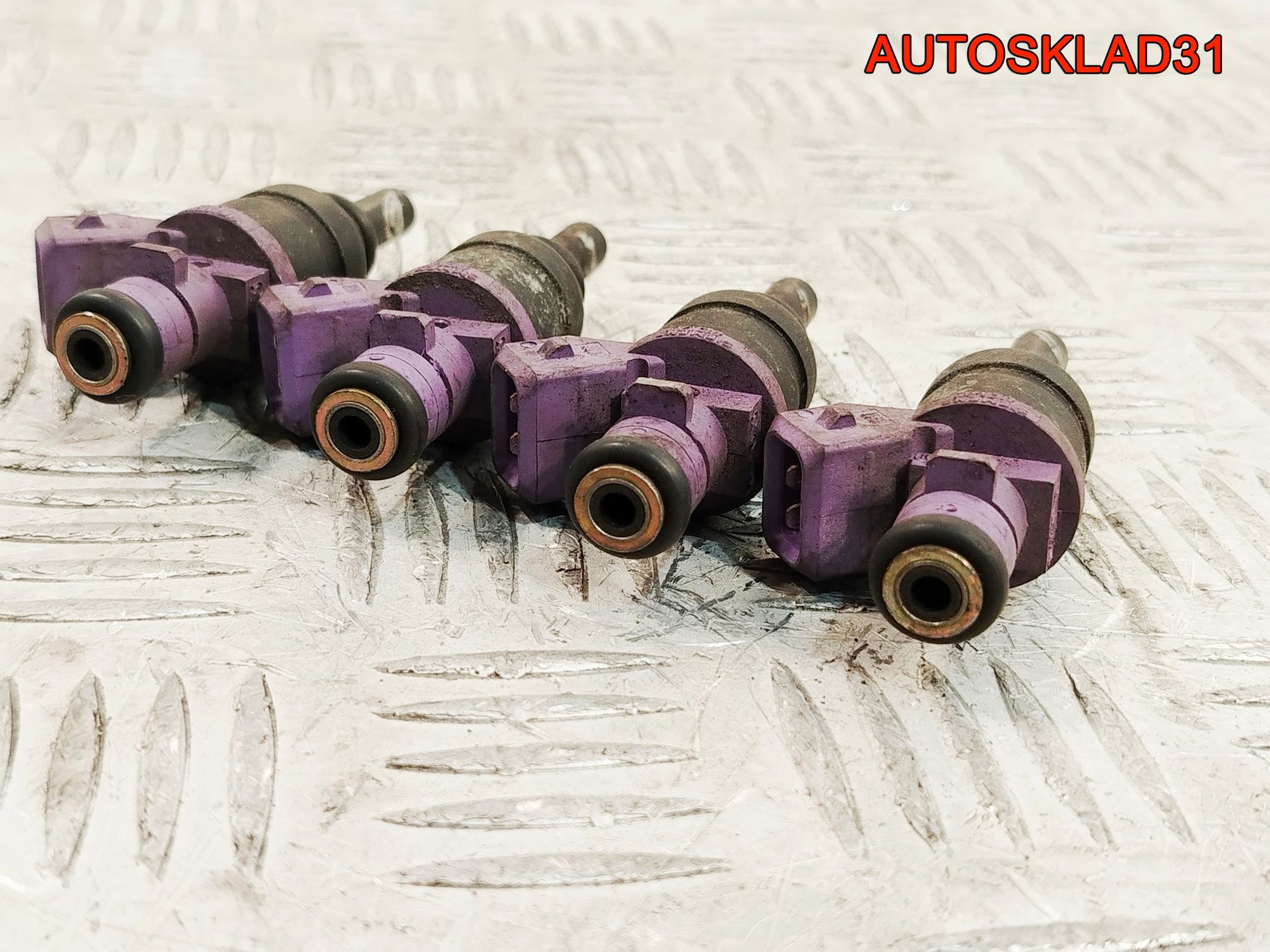 Форсунка топливная Mercedes Benz W203 2,0 Бензин 0000787249 Цена за ОДНУ форсунку, 2500 рублей, Дубовое