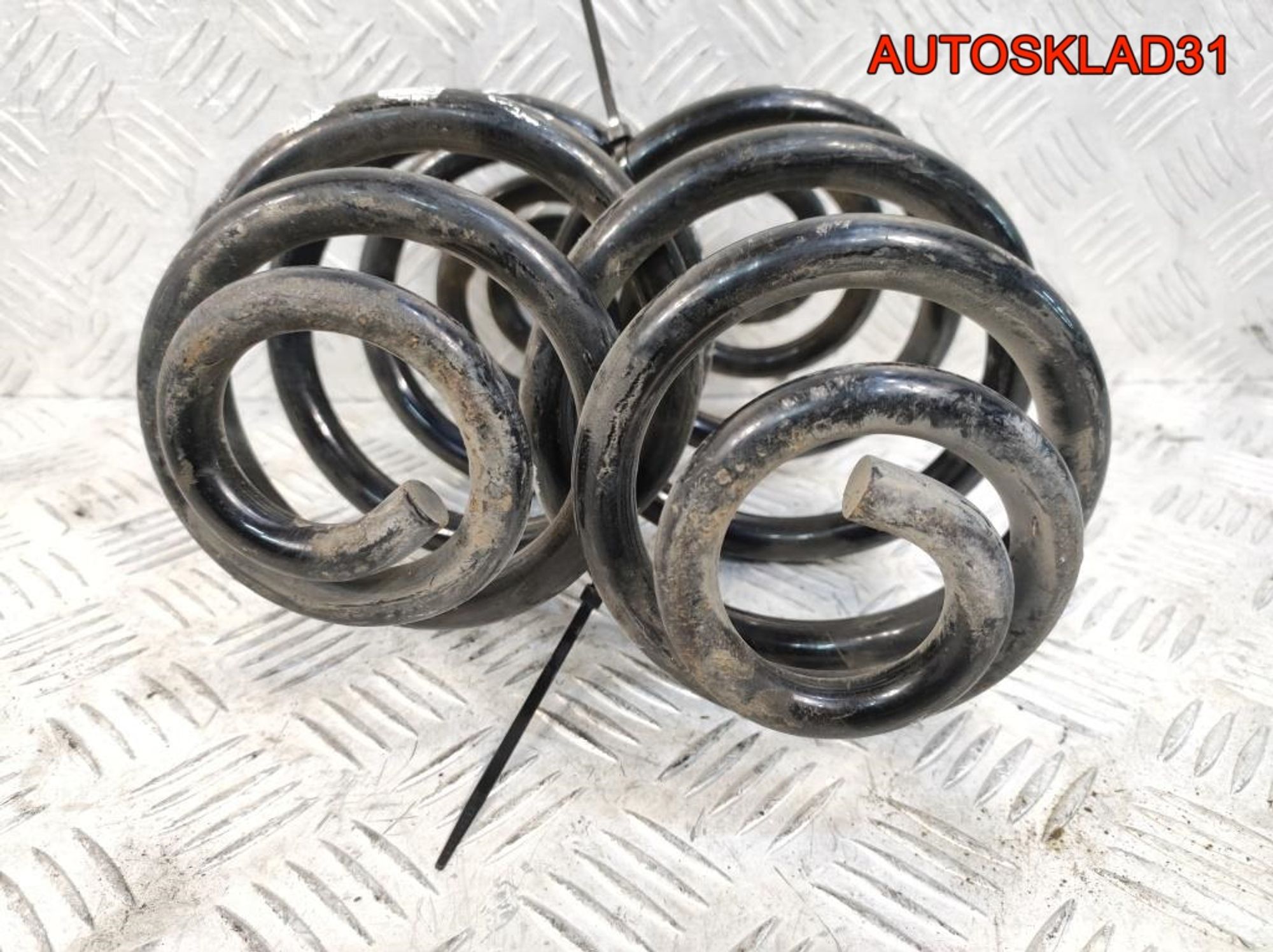 Пружина задняя Audi A6 C5 4B0511115AF Седан, 1800 рублей, Дубовое