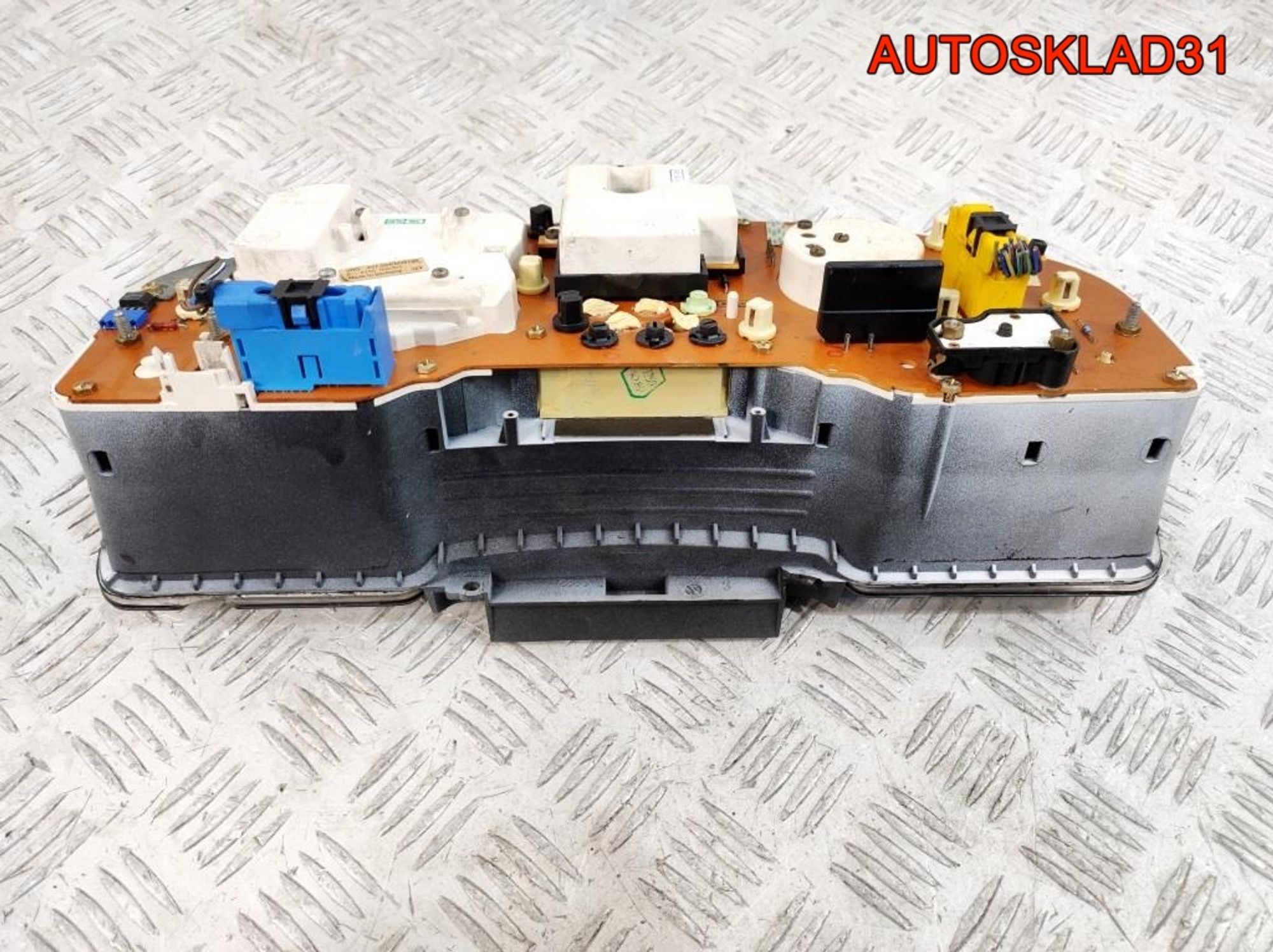 Панель приборов Audi 80 B3 893919033BB Бензин, 18000 рублей, Дубовое