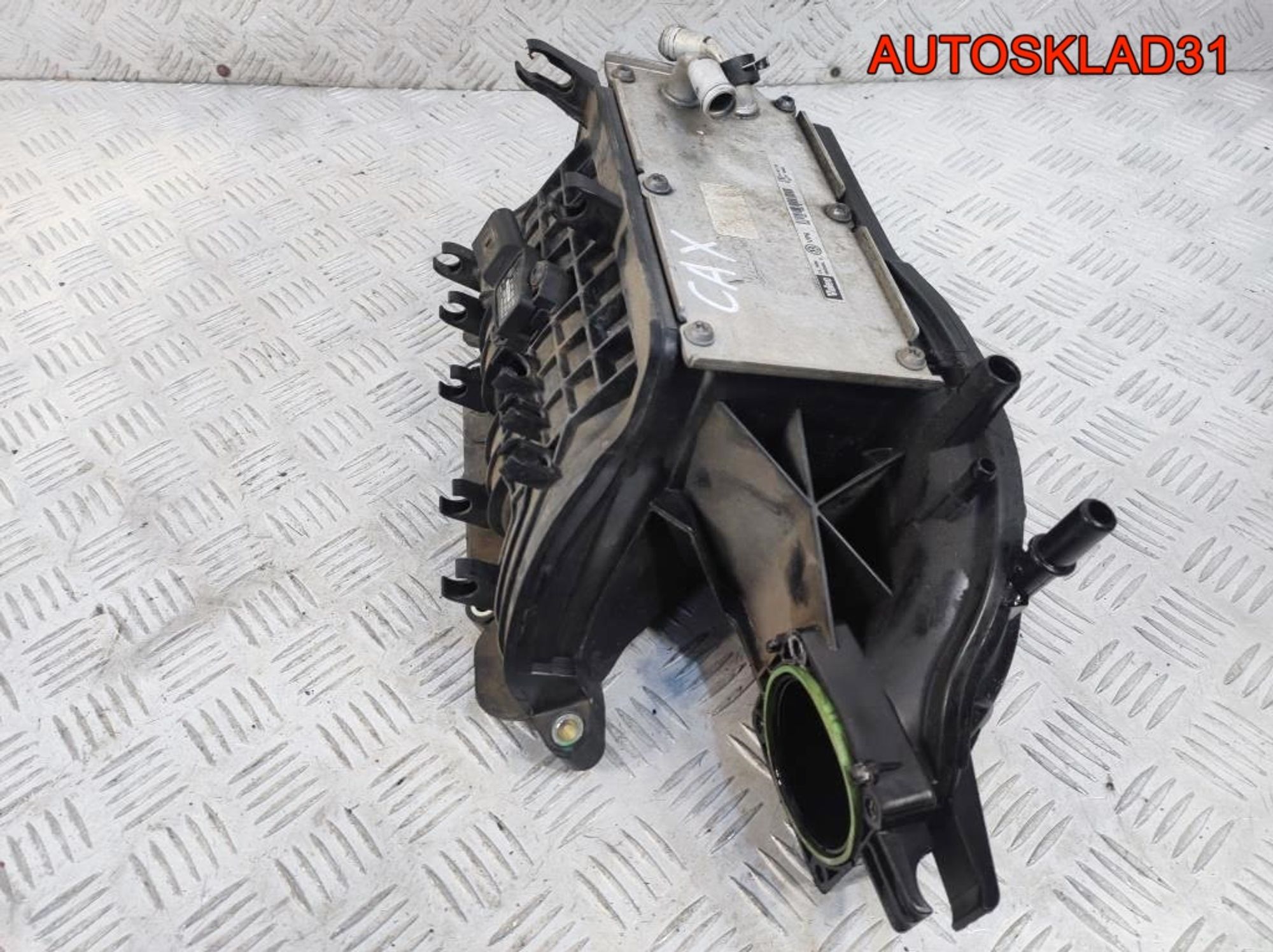 Коллектор впускной VW Golf 6 1.4 CAX 03C129711AD, 4100 рублей, Дубовое