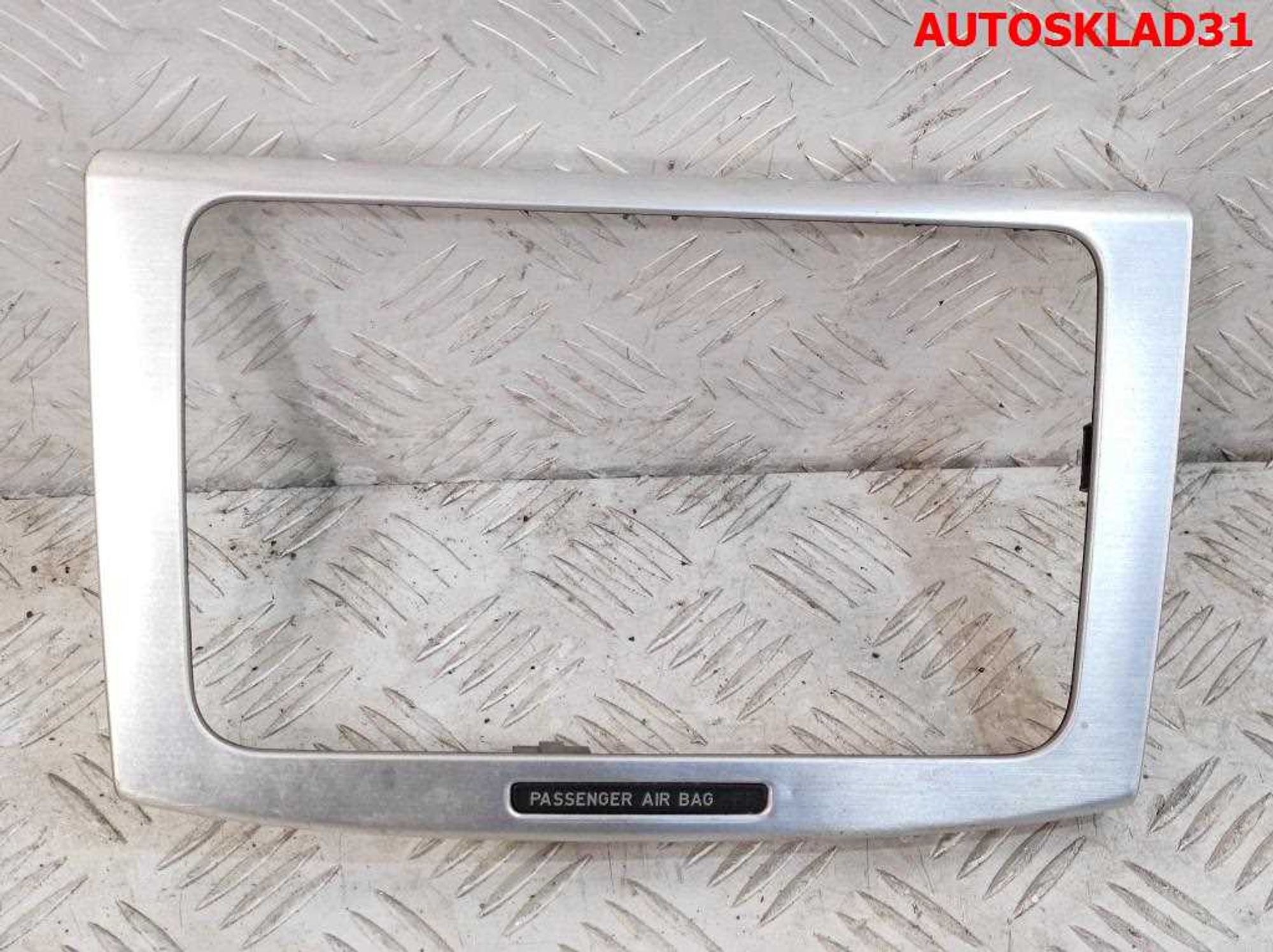 Рамка магнитолы VW Passat B6 3C0858069P, 600 рублей, Дубовое